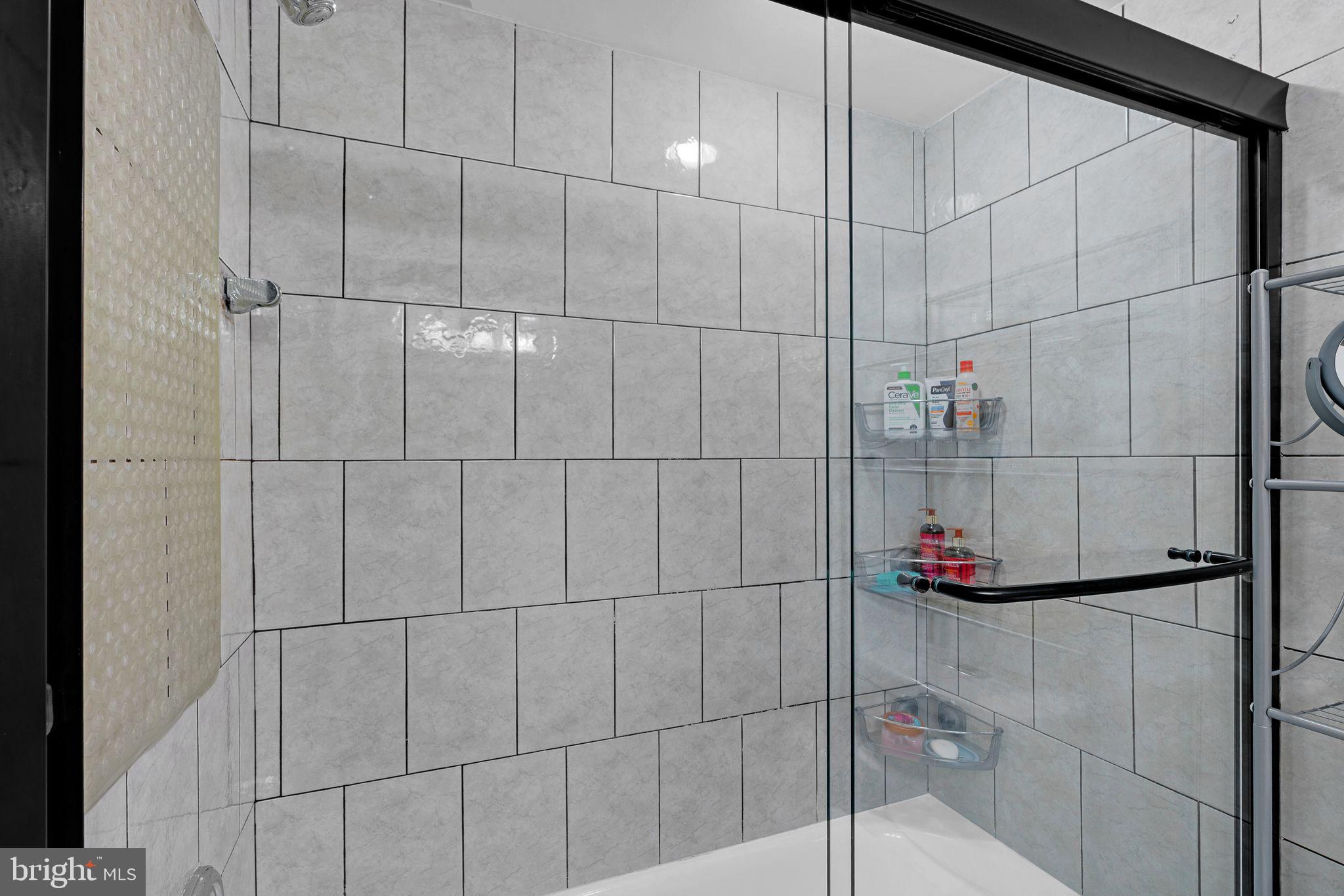 BETHESDA PARK - Residential