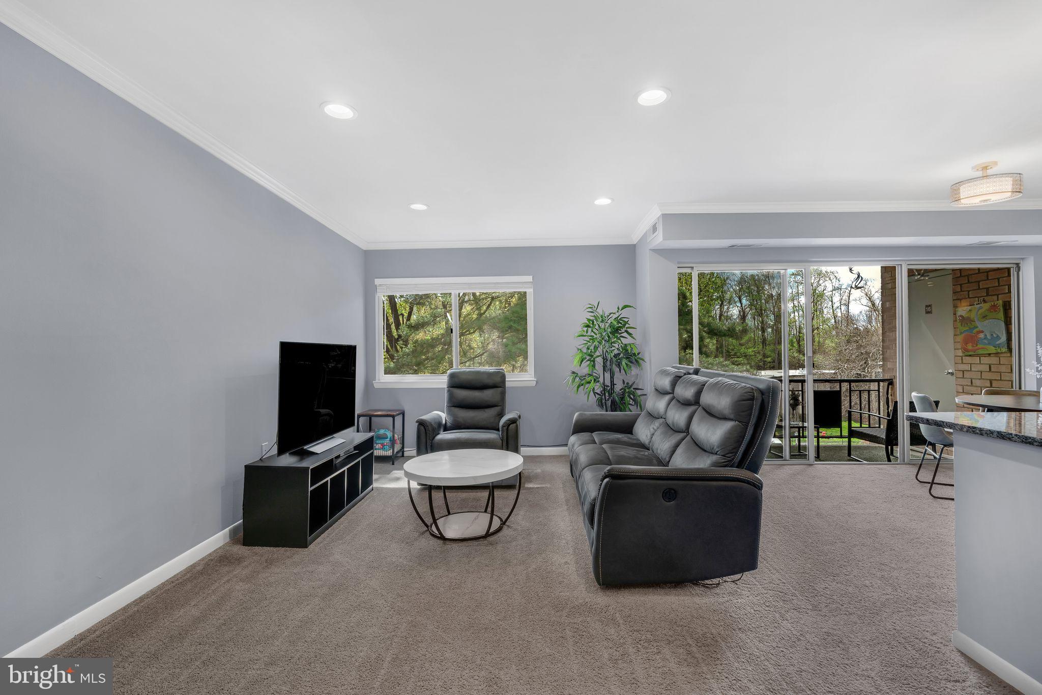 BETHESDA PARK - Residential