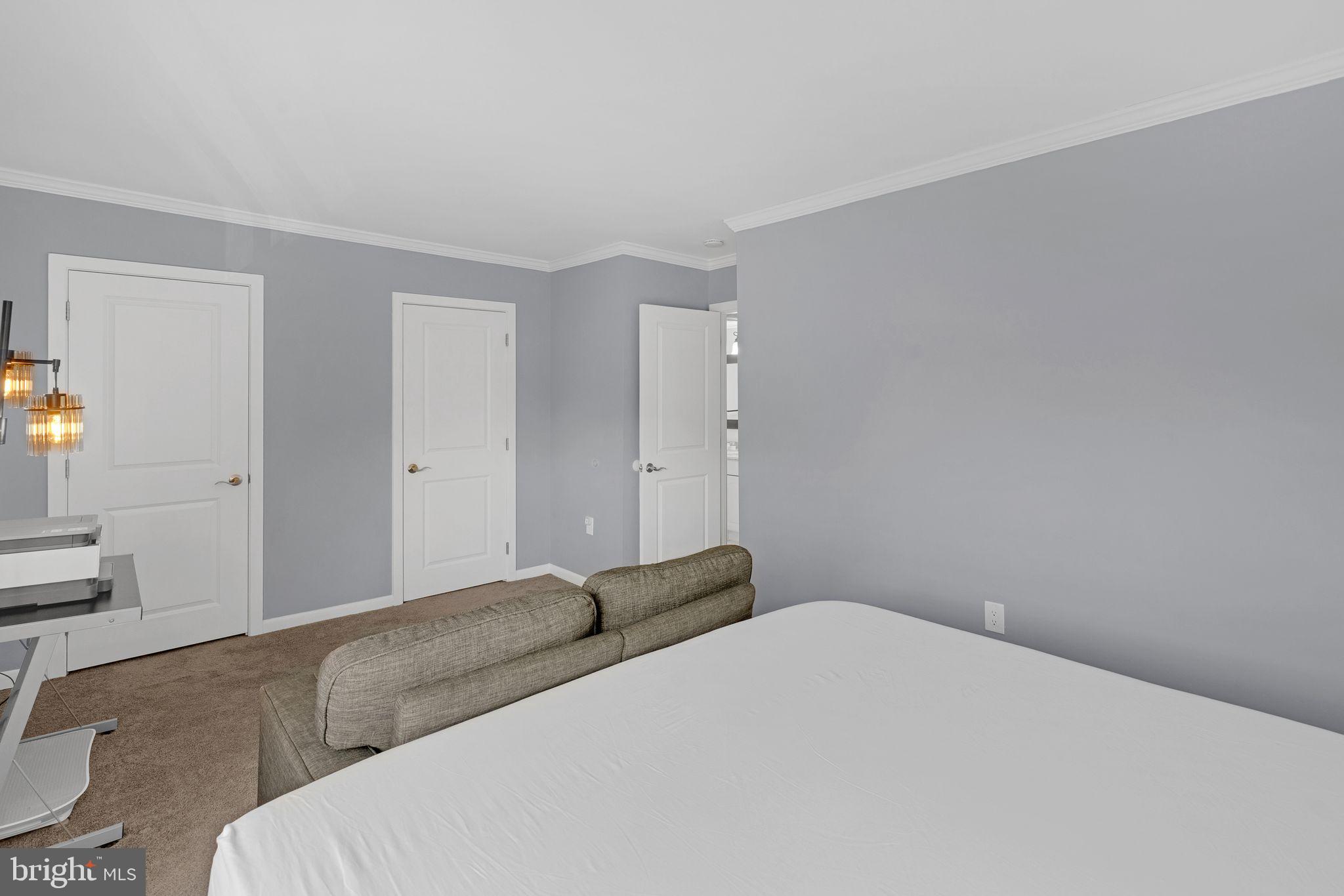 BETHESDA PARK - Residential