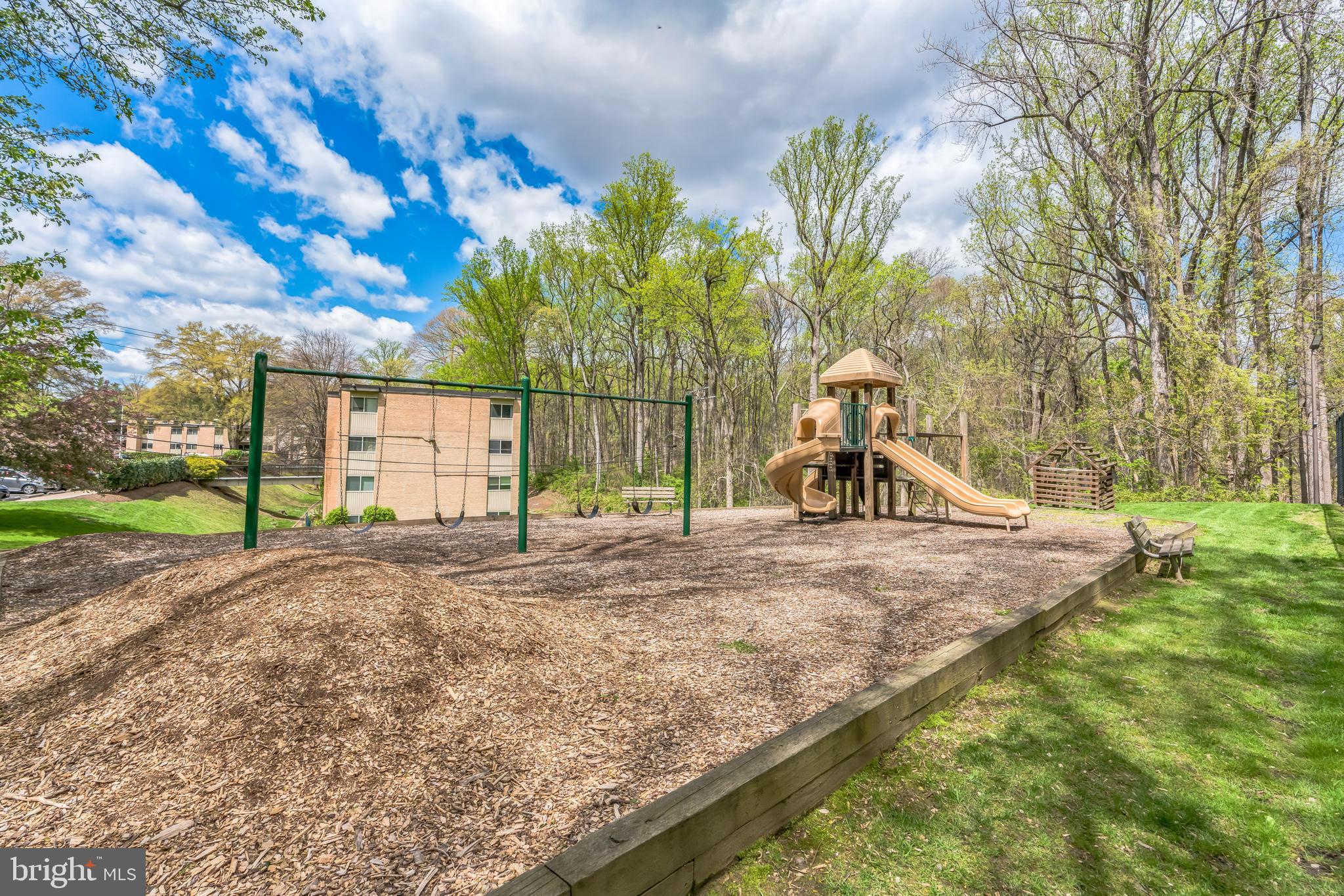 BETHESDA PARK - Residential