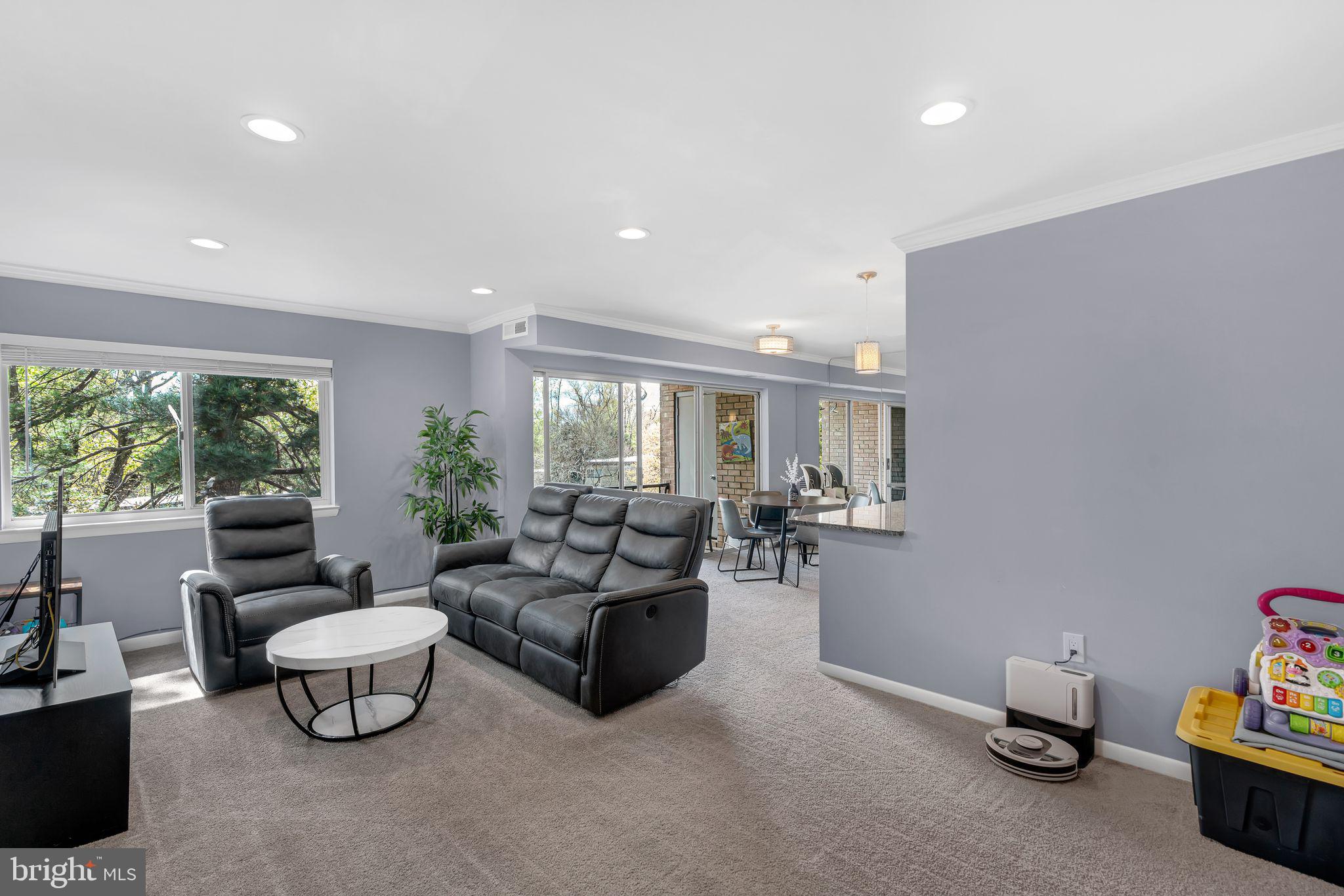 BETHESDA PARK - Residential