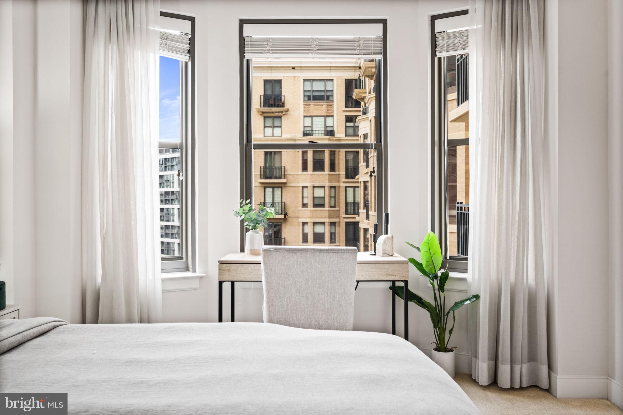 LIONSGATE - Residential