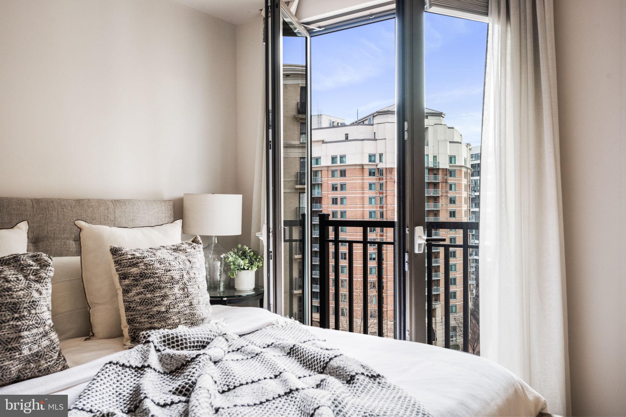 LIONSGATE - Residential