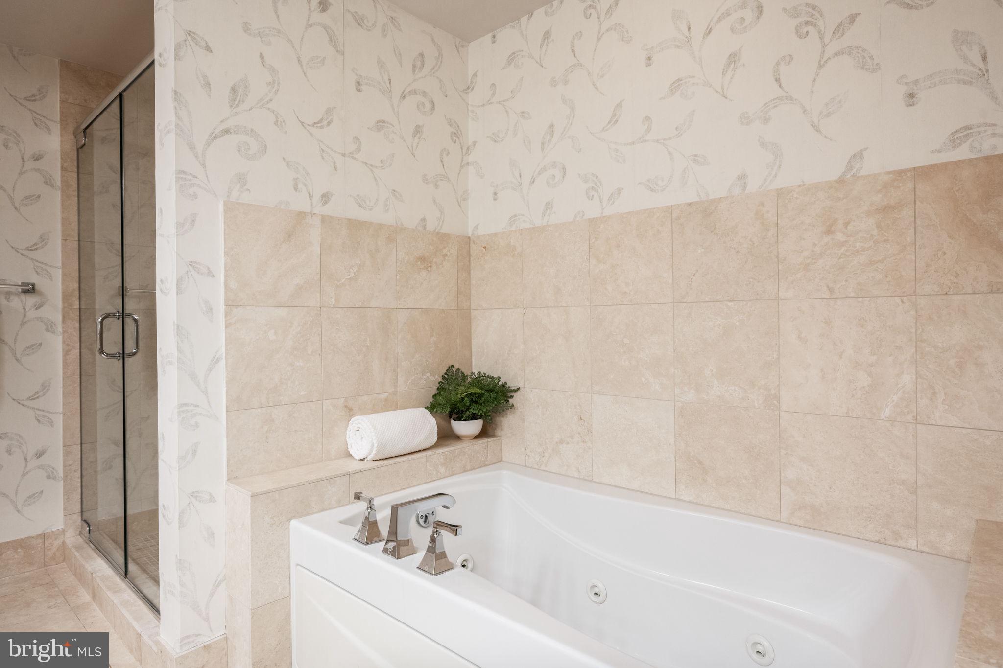 LIONSGATE - Residential