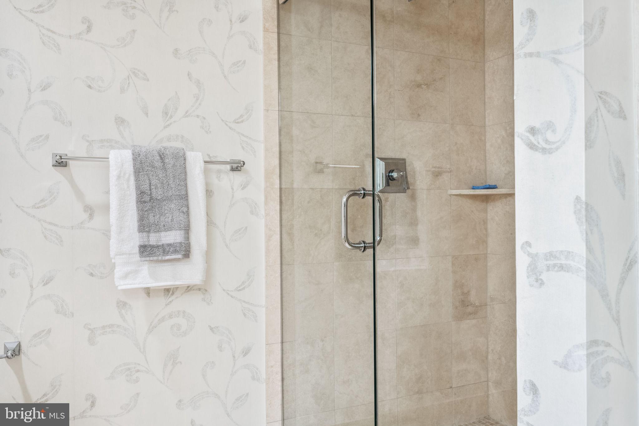 LIONSGATE - Residential