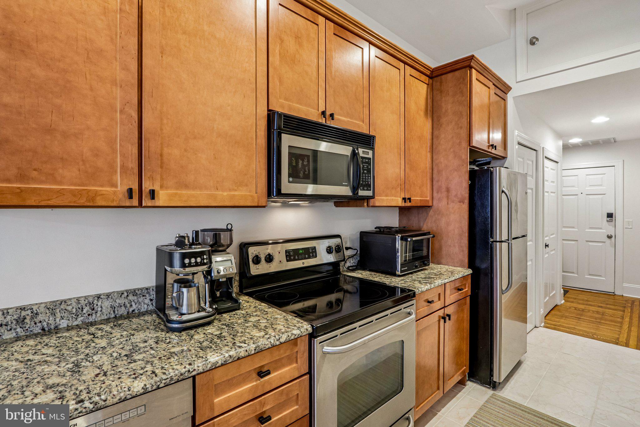 WASHINGTON SQ WEST - Residential