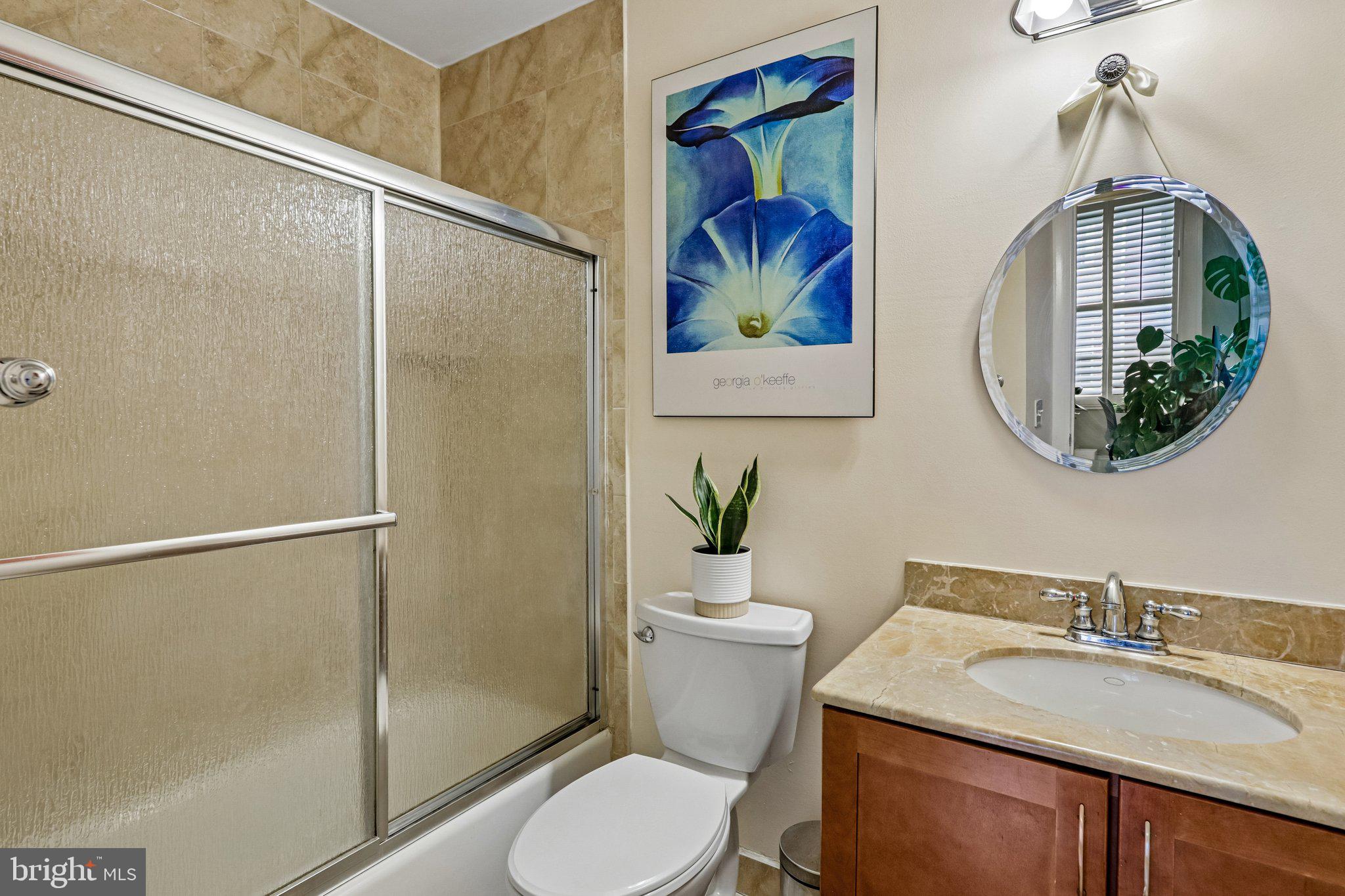 WASHINGTON SQ WEST - Residential