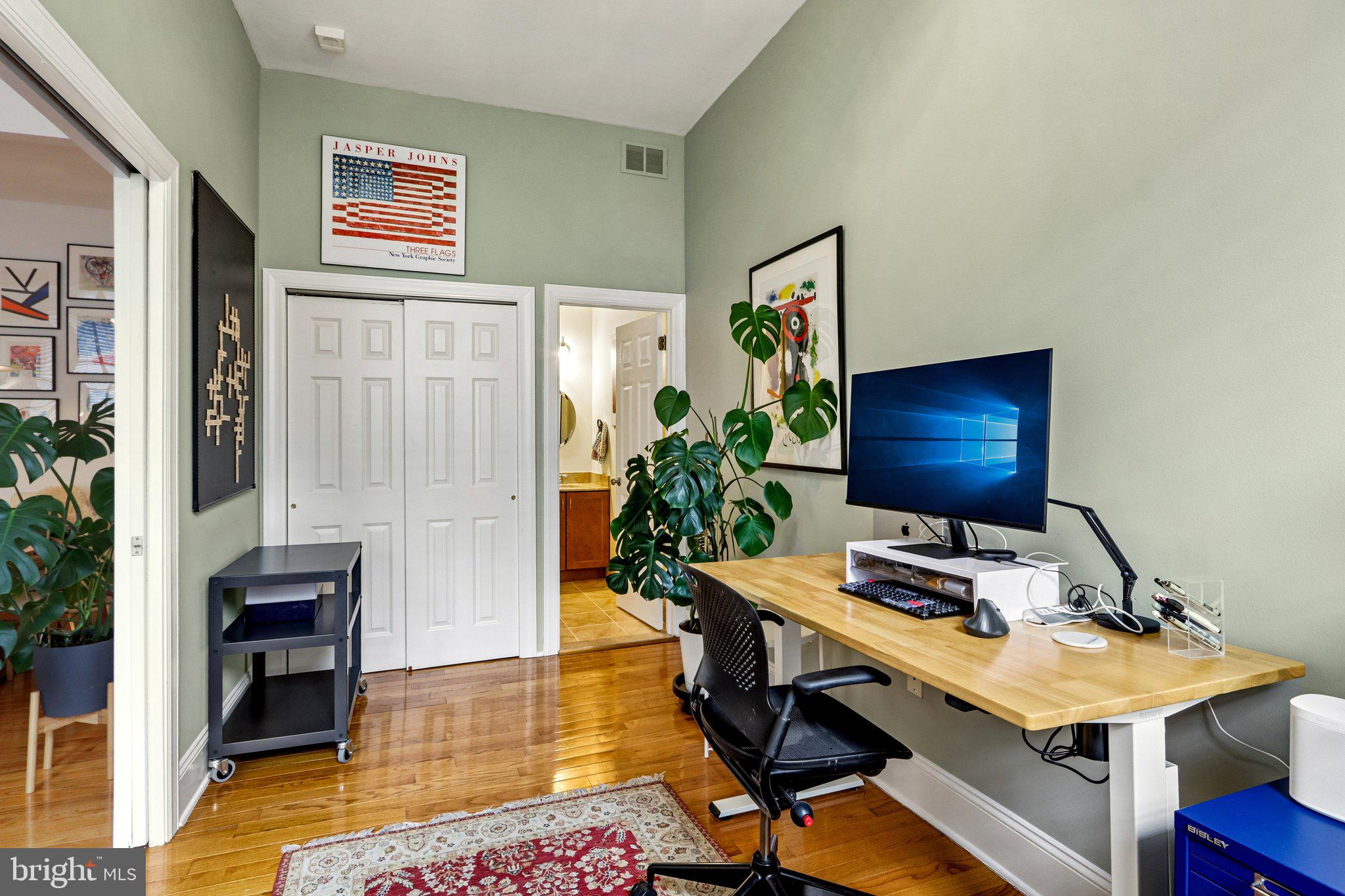 WASHINGTON SQ WEST - Residential