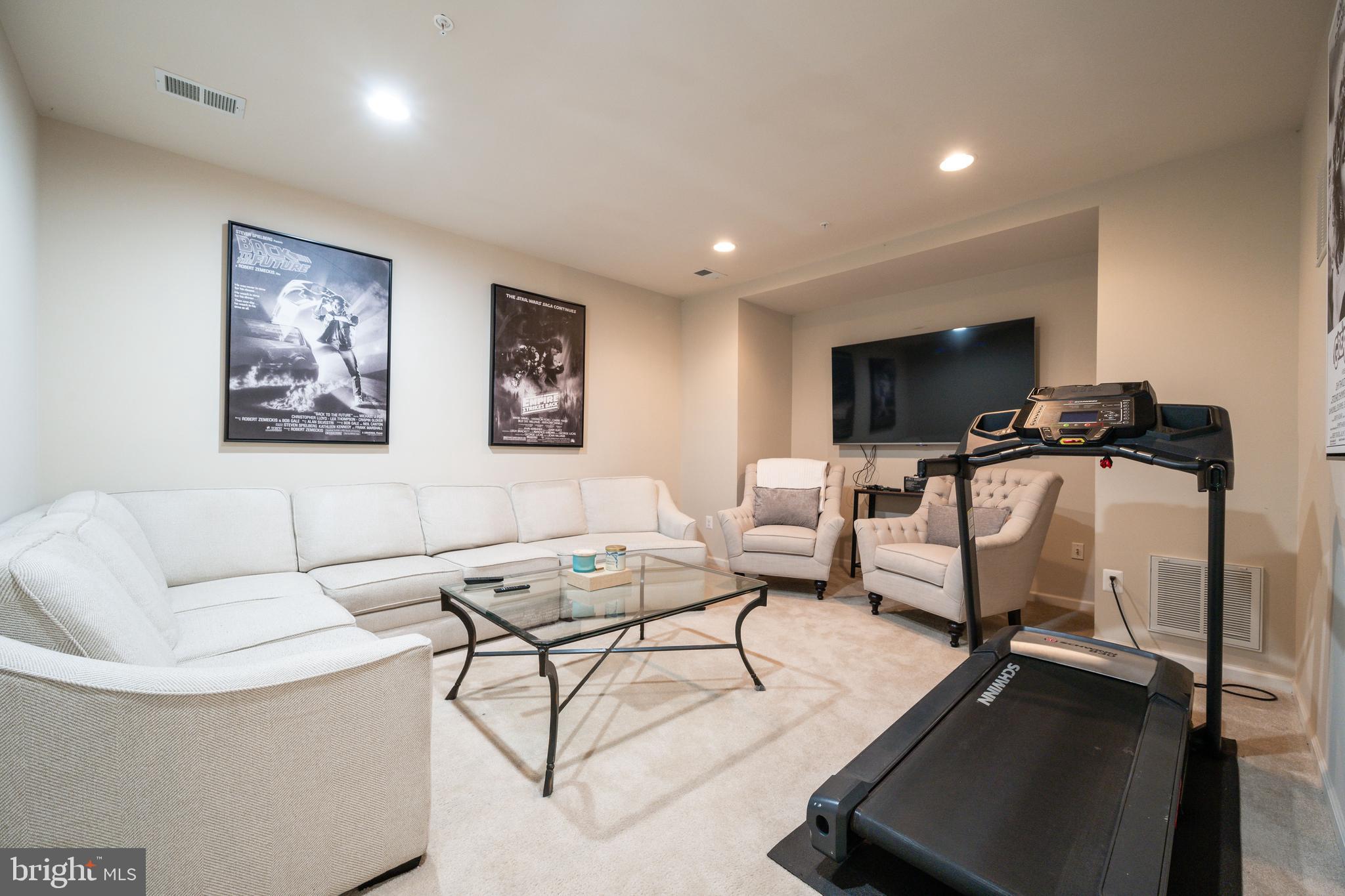 MAPLE LAWN - Residential Lease