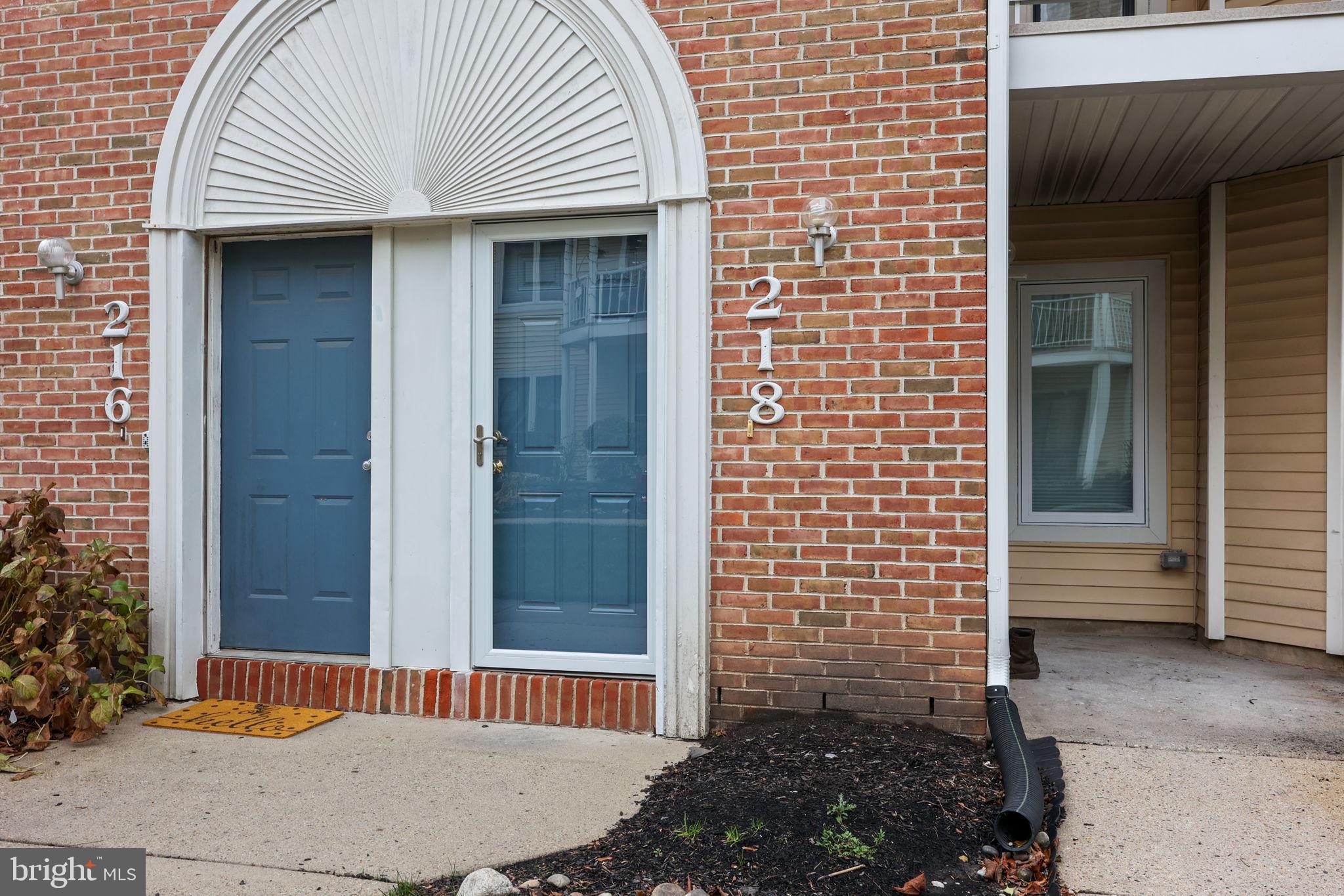 CRESTWOOD CONDO - Residential