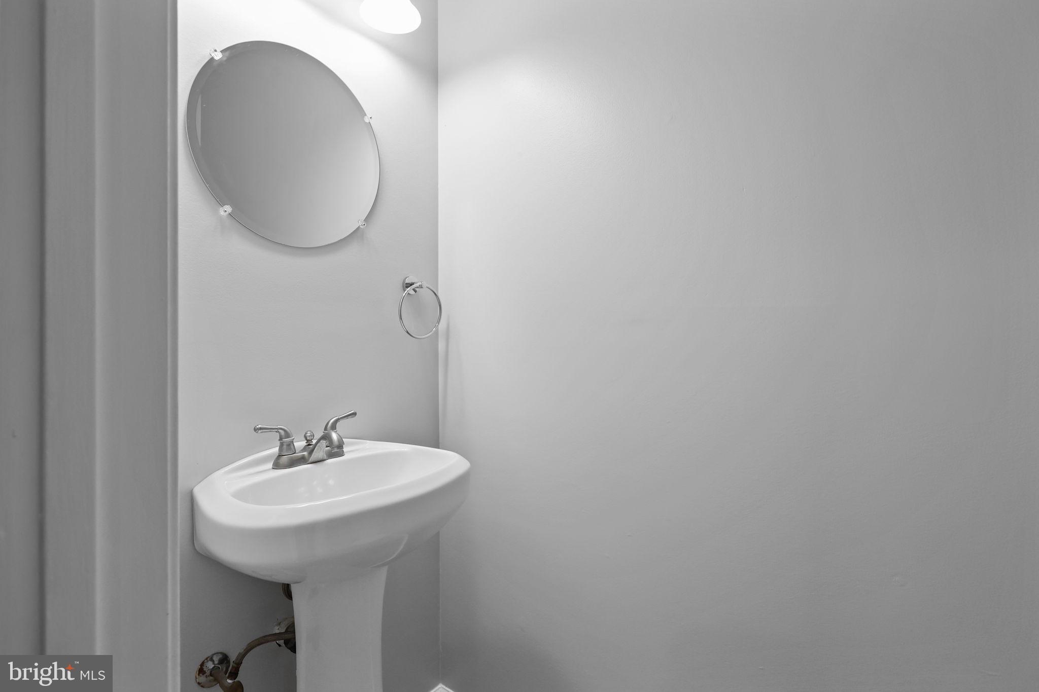 CRESTWOOD CONDO - Residential