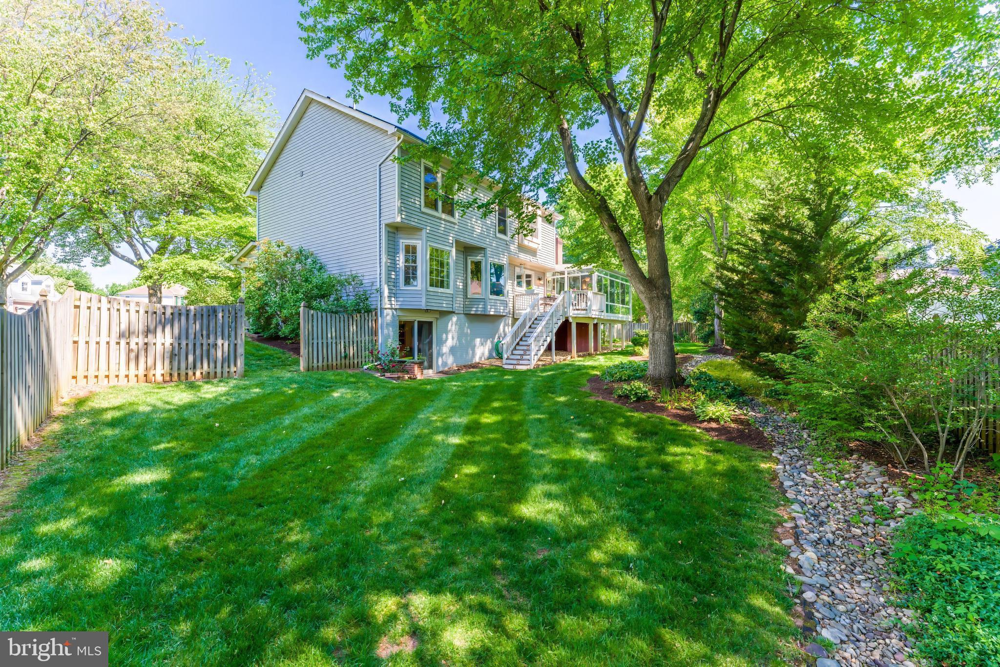 CHANTILLY HIGHLANDS - Residential