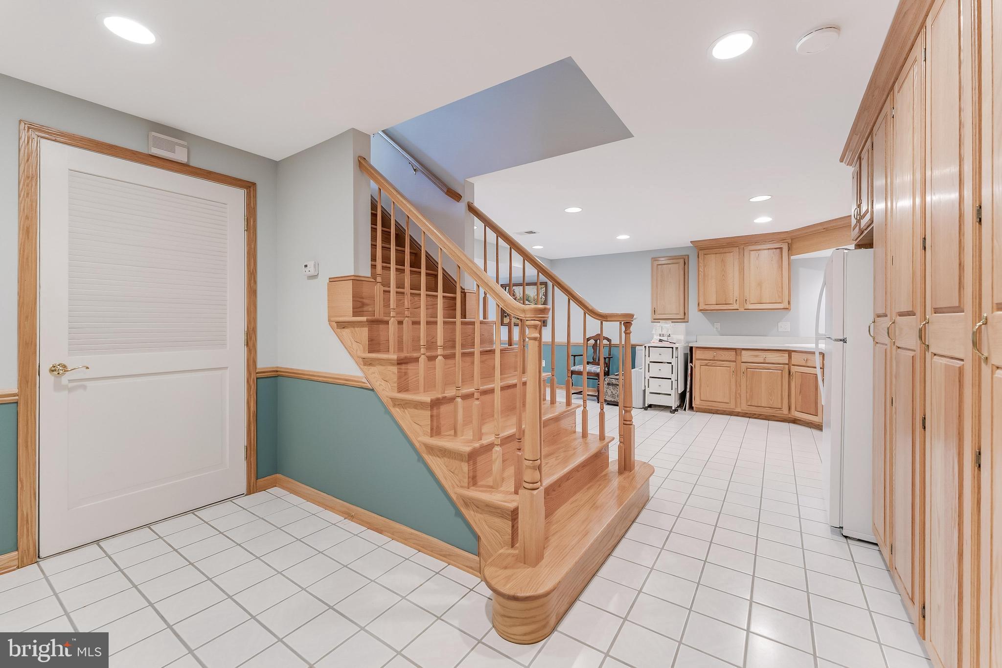 CHANTILLY HIGHLANDS - Residential