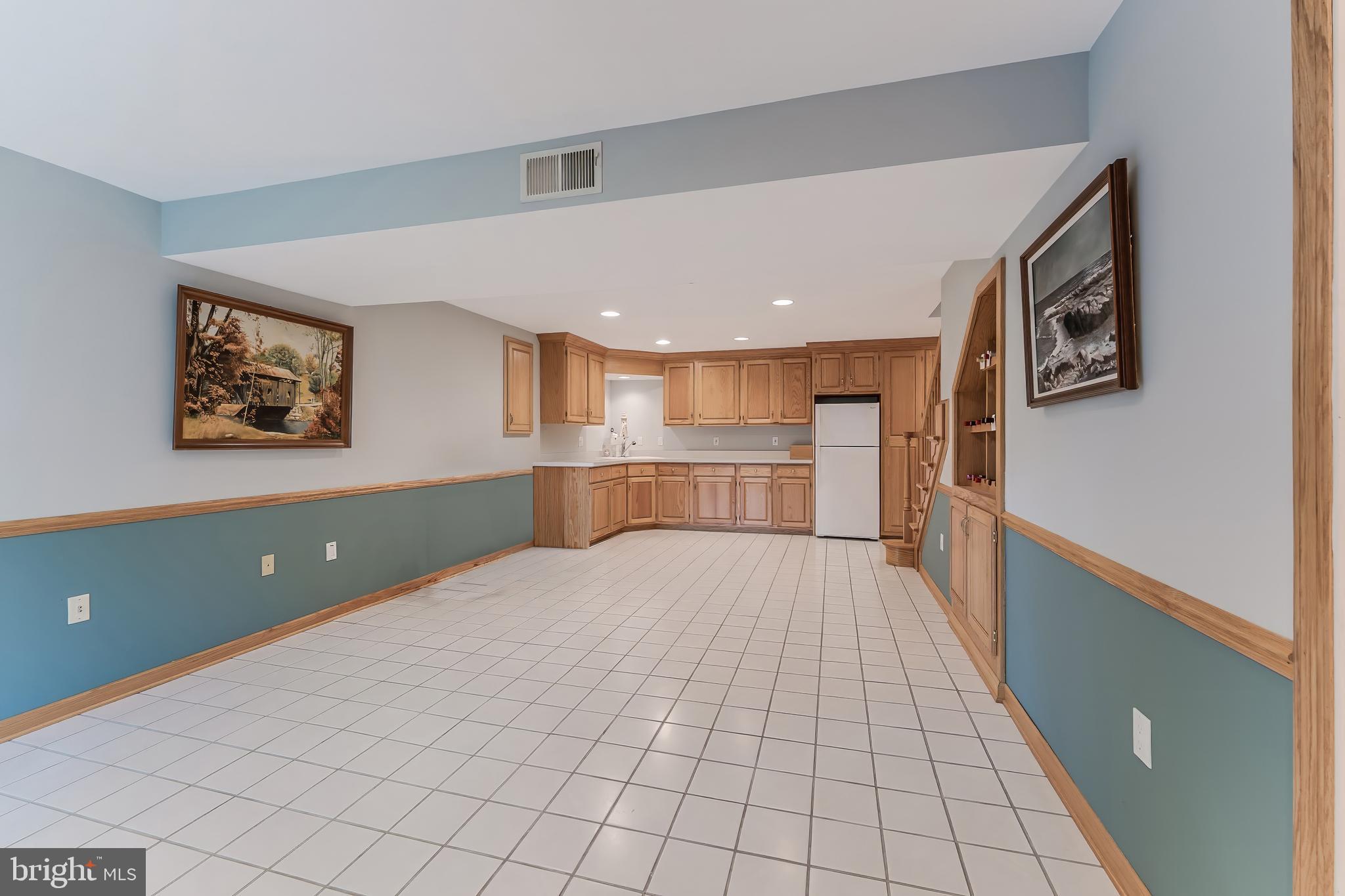 CHANTILLY HIGHLANDS - Residential