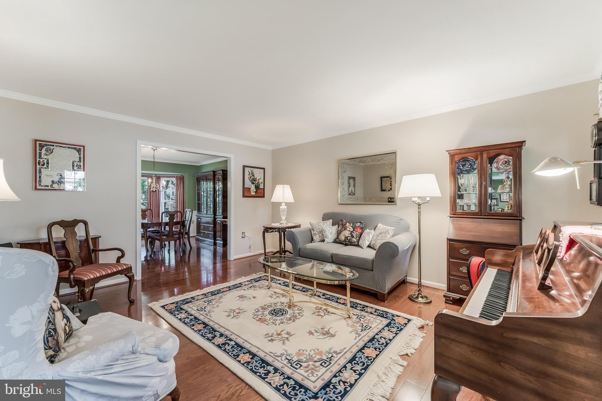 CHANTILLY HIGHLANDS - Residential
