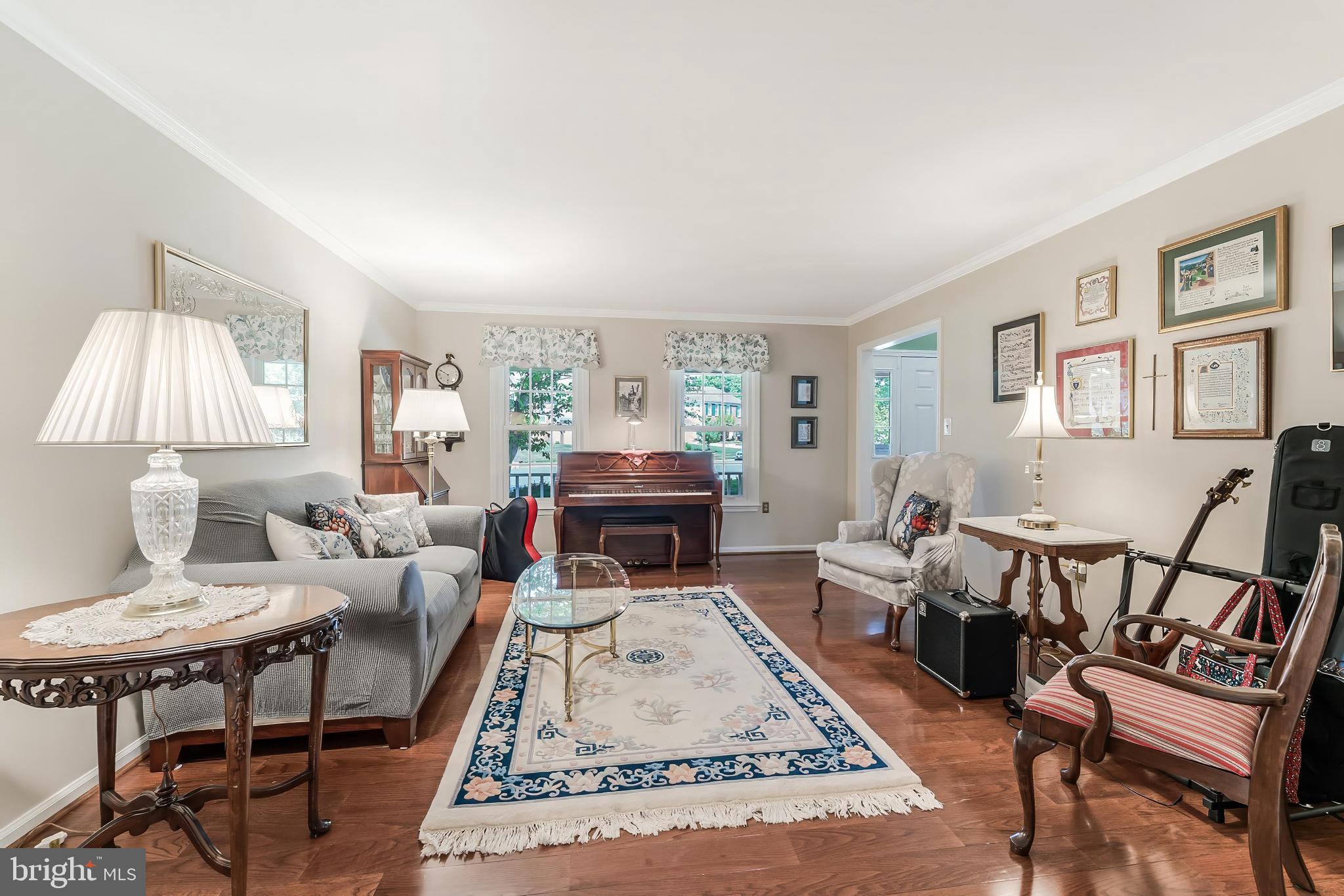 CHANTILLY HIGHLANDS - Residential