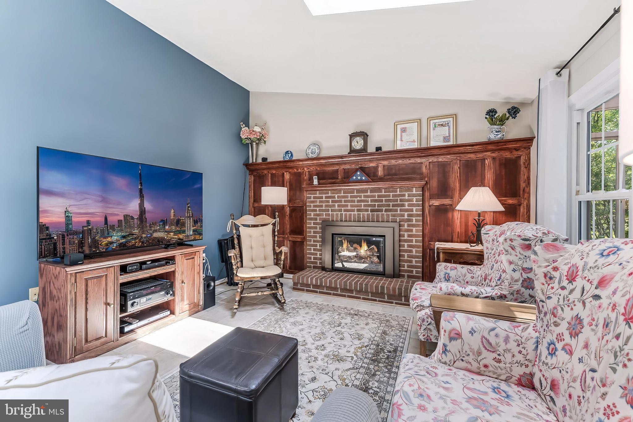 CHANTILLY HIGHLANDS - Residential