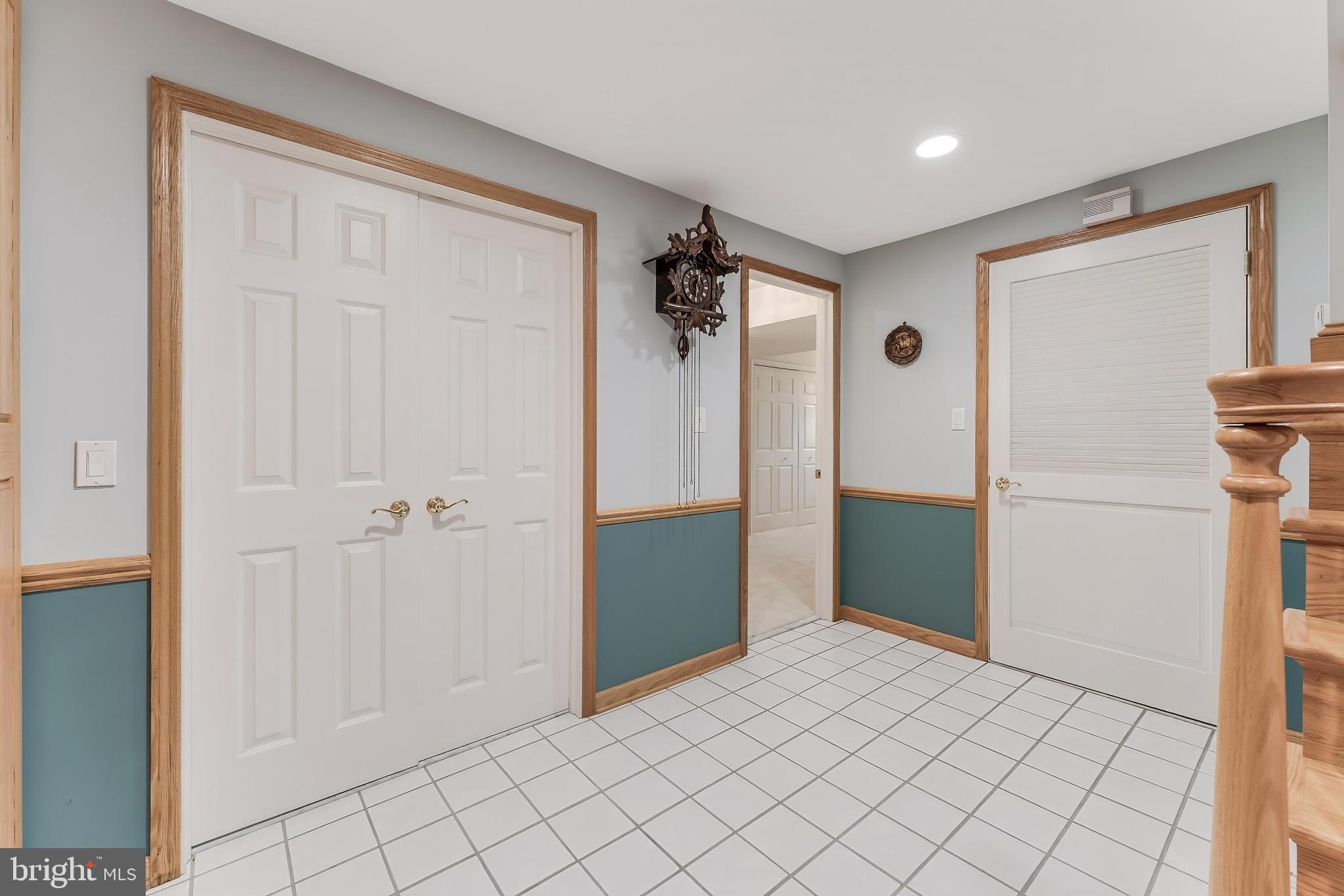 CHANTILLY HIGHLANDS - Residential