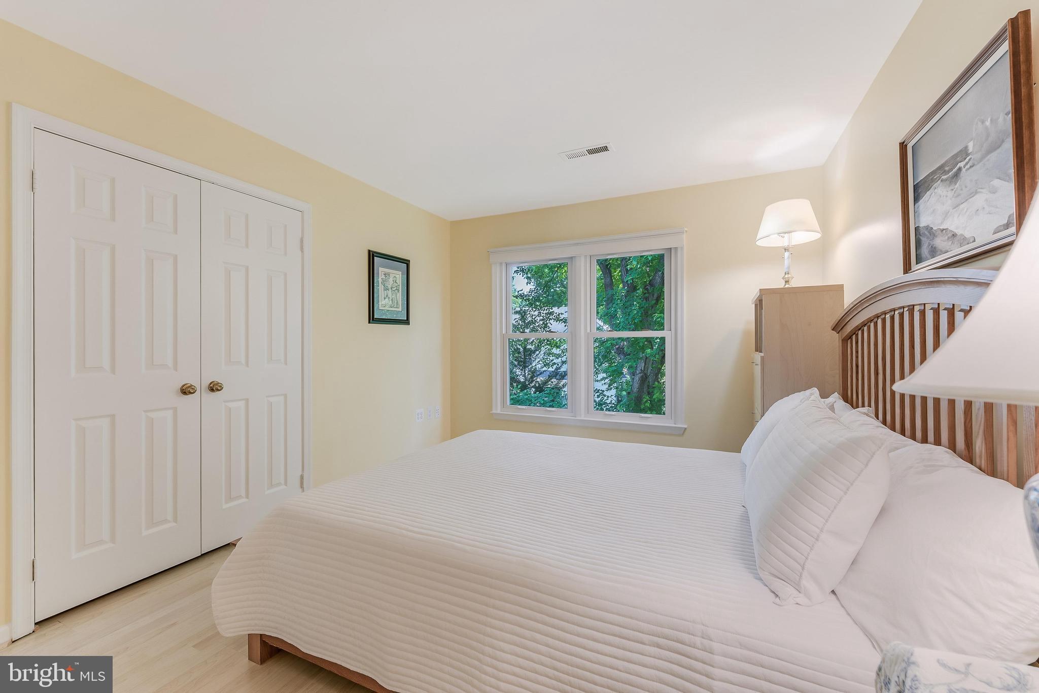 CHANTILLY HIGHLANDS - Residential