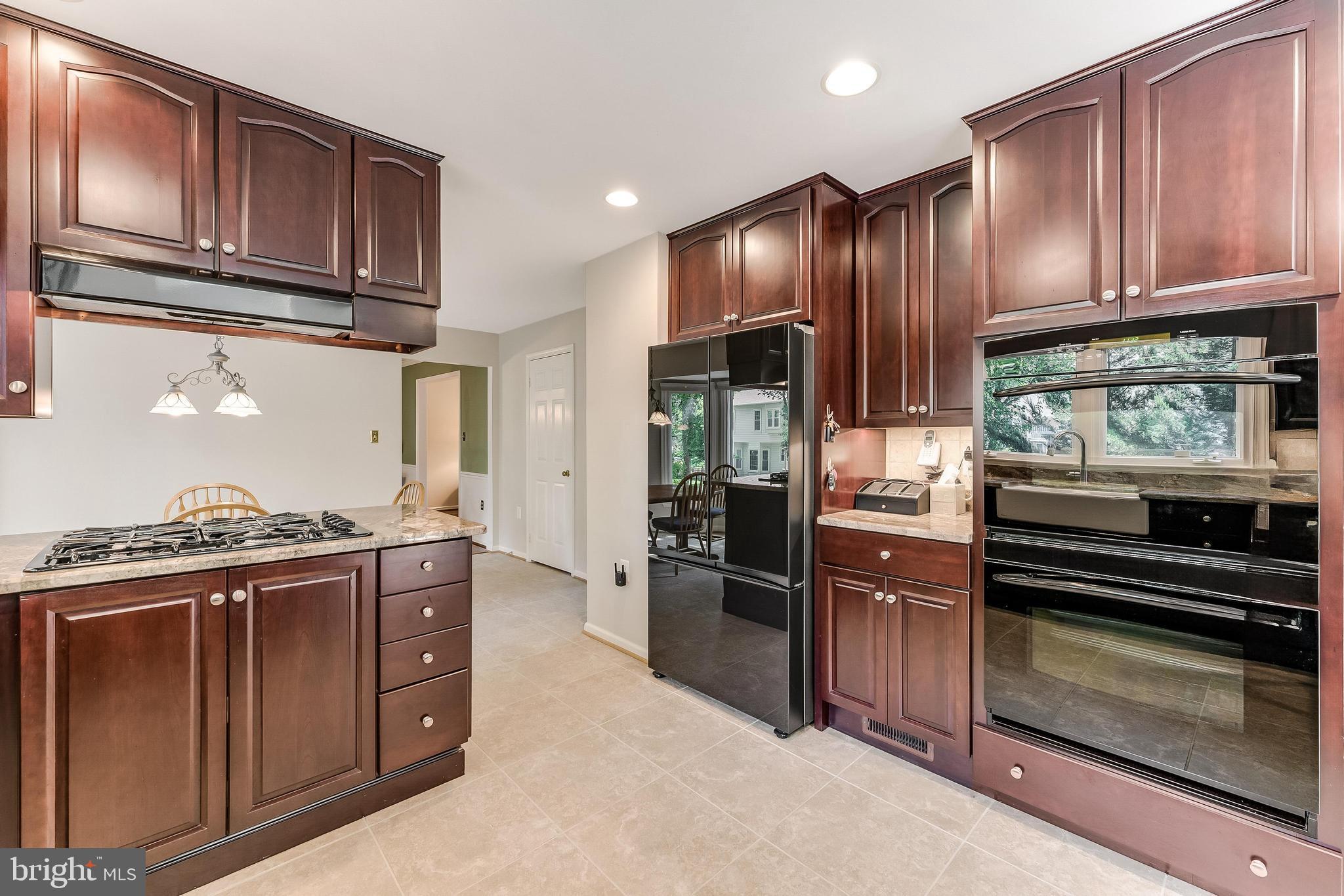CHANTILLY HIGHLANDS - Residential