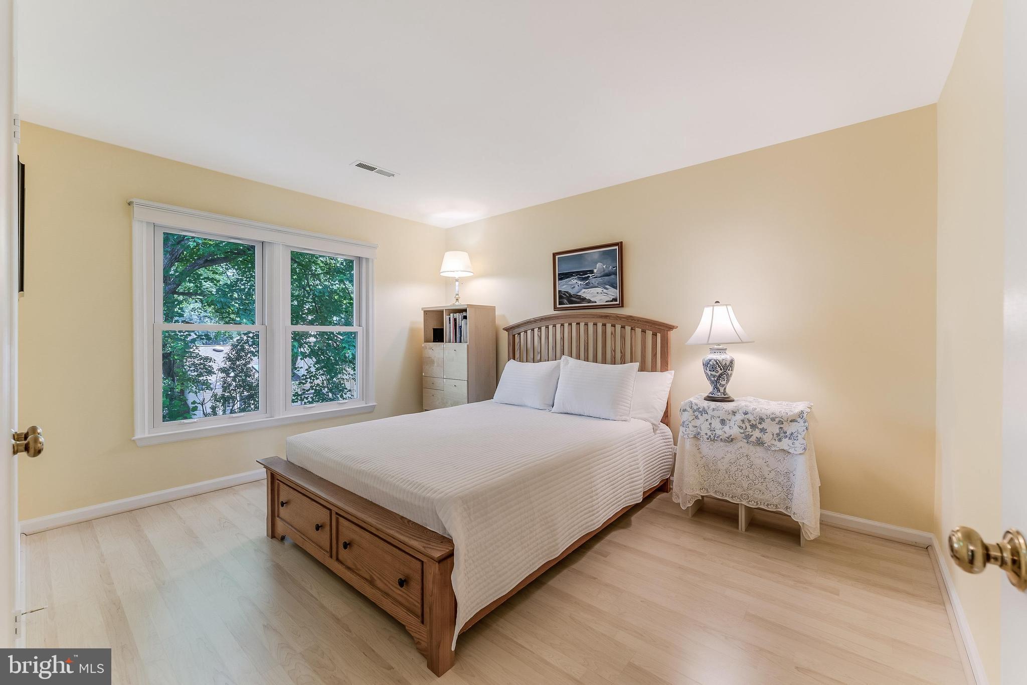 CHANTILLY HIGHLANDS - Residential