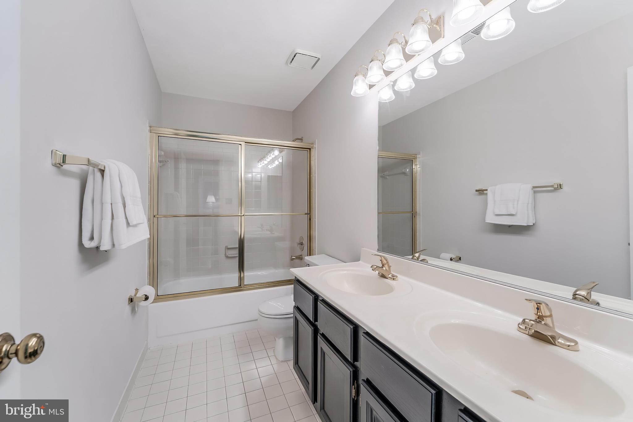 CHANTILLY HIGHLANDS - Residential