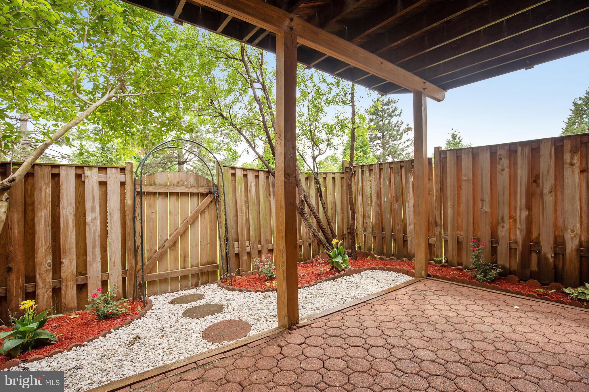 KINGSTOWNE - Residential