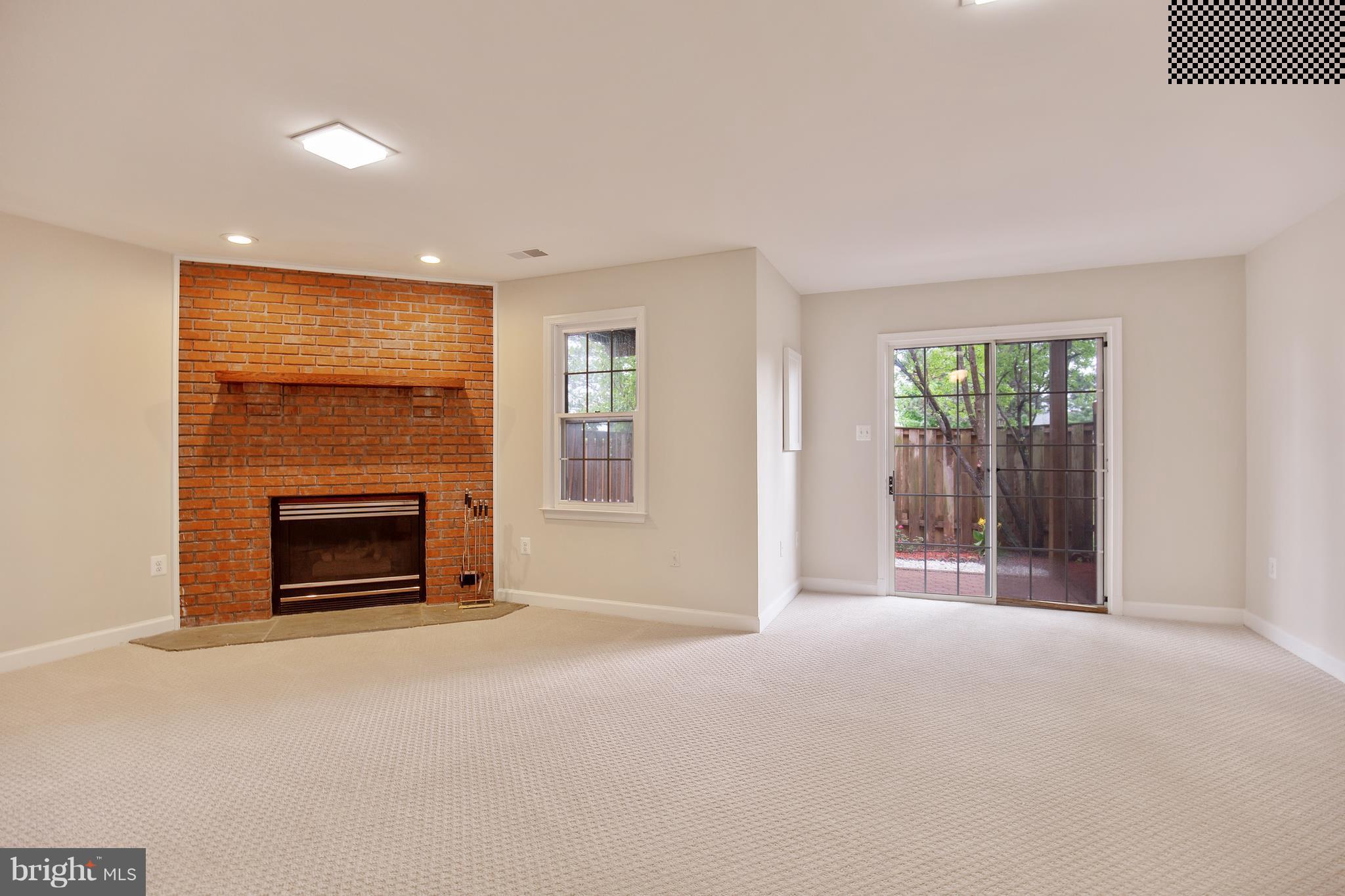 KINGSTOWNE - Residential