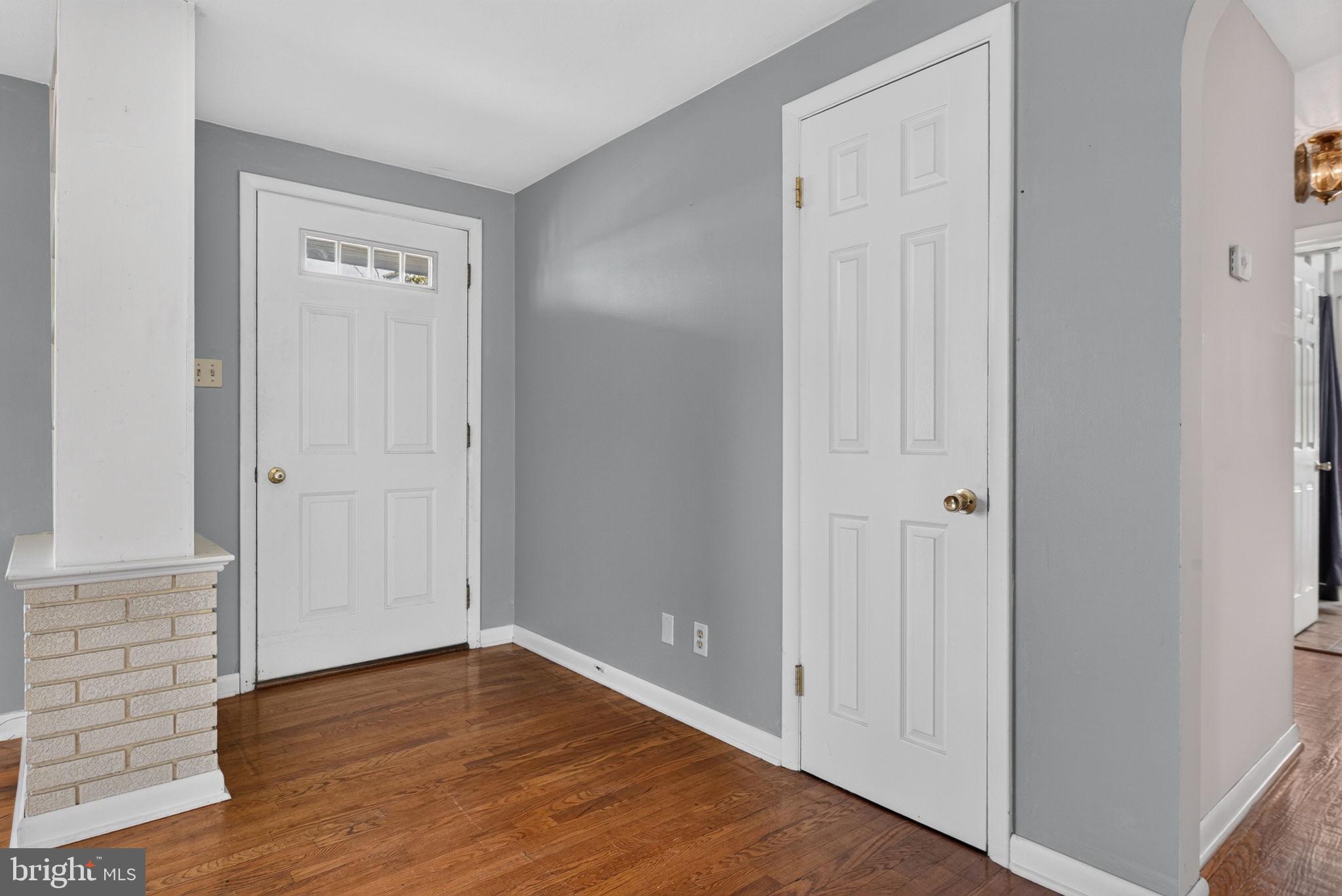 570 MANOR ROAD