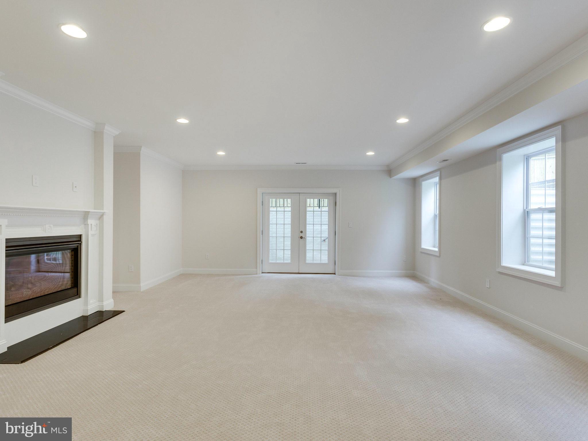 WEST GRASS RIDGE - Residential