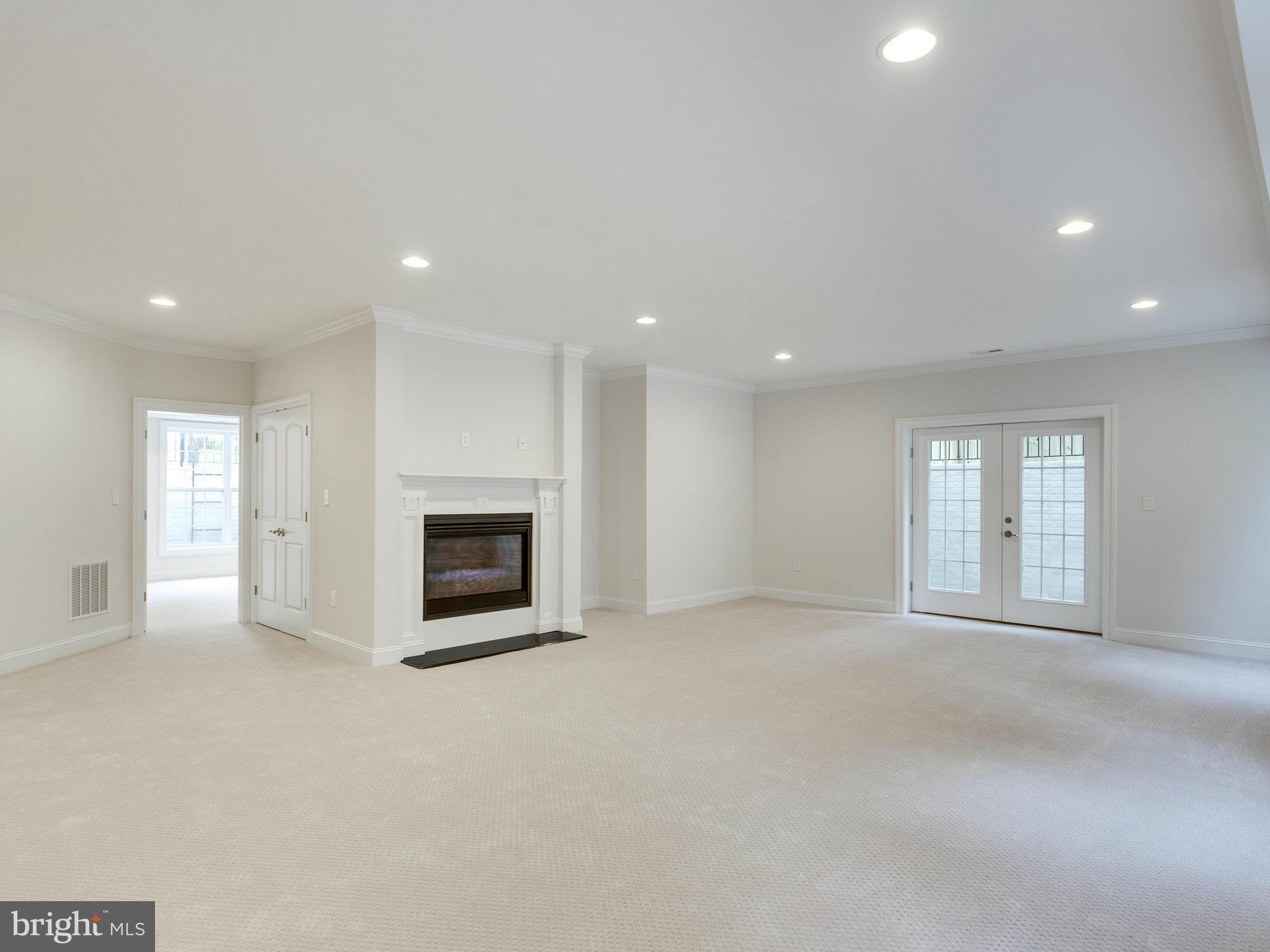 WEST GRASS RIDGE - Residential