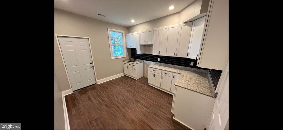 EAST BALTIMORE MIDWAY - Residential Lease