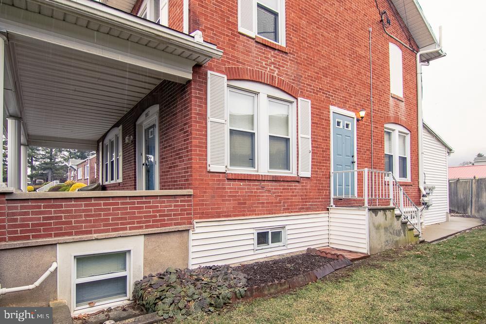 NONE AVAILABLE - Residential Lease