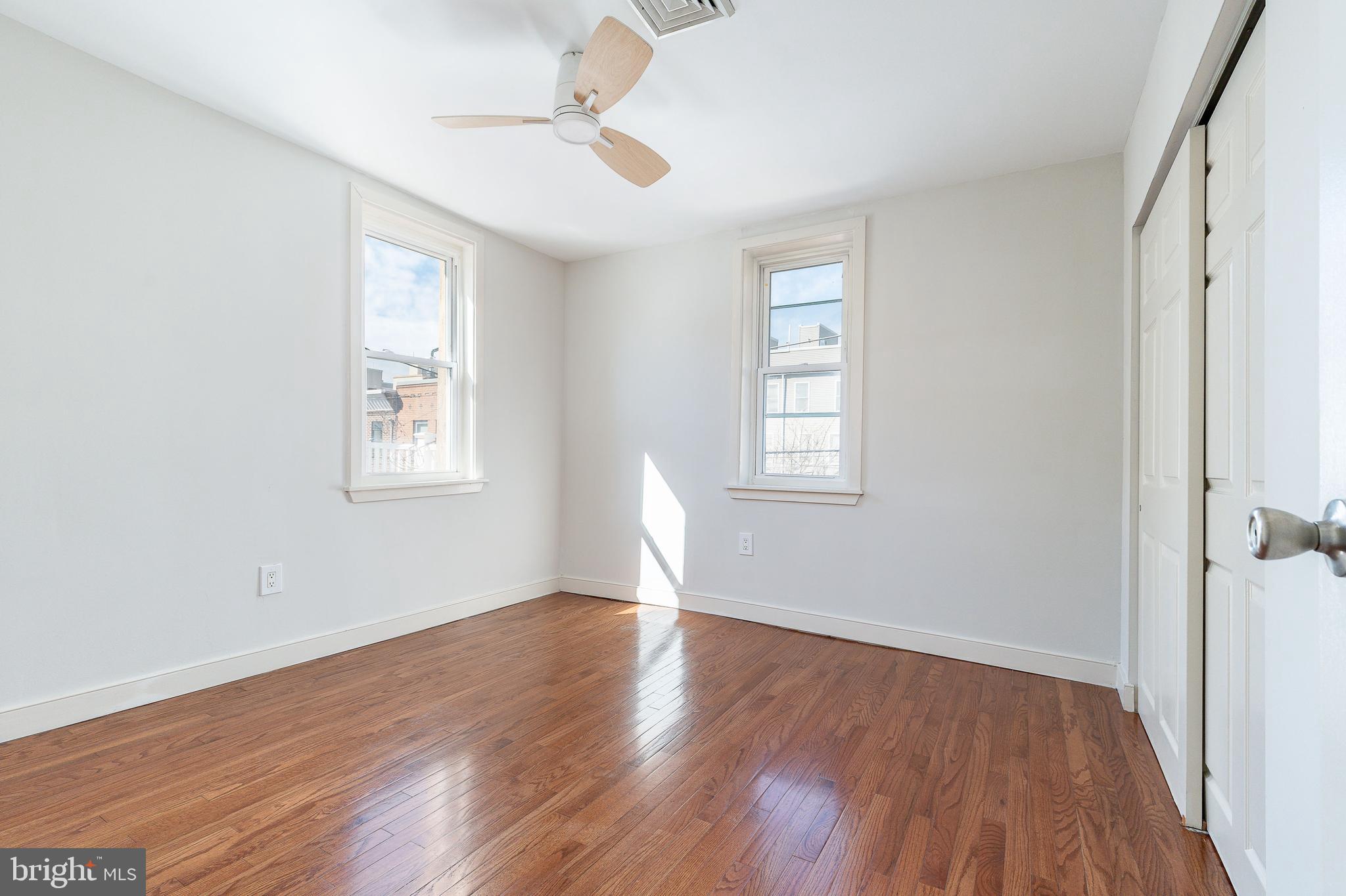 POINT BREEZE - Residential Income