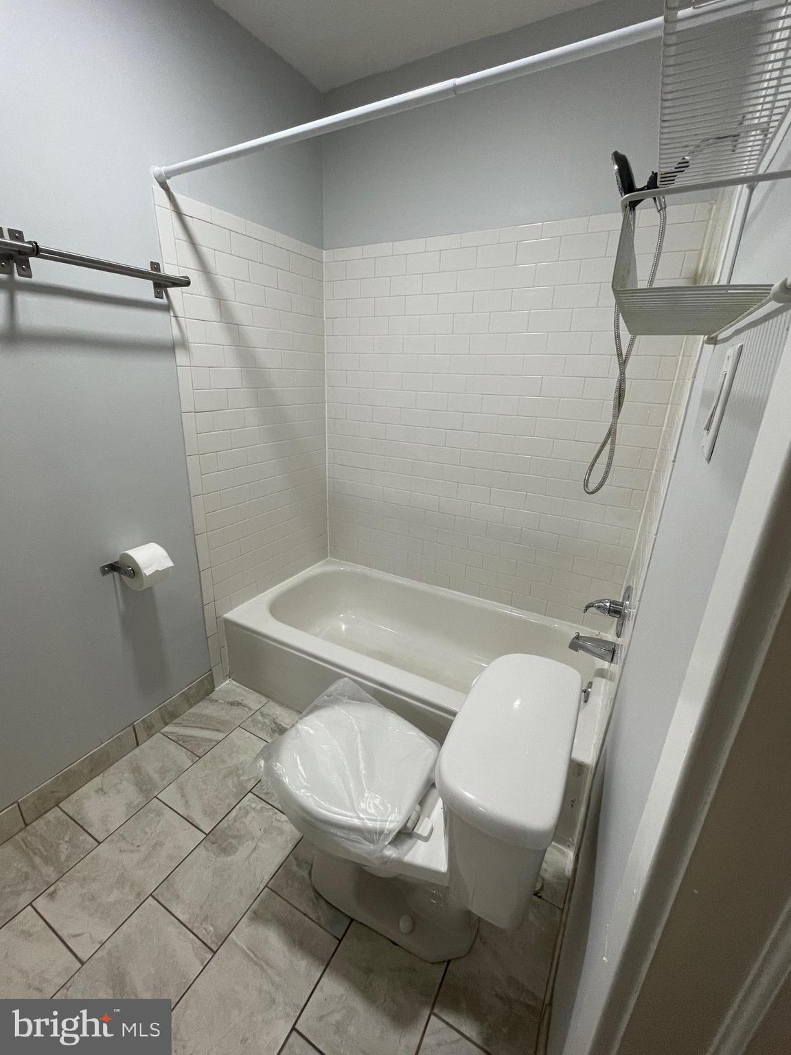 POINT BREEZE - Residential Income