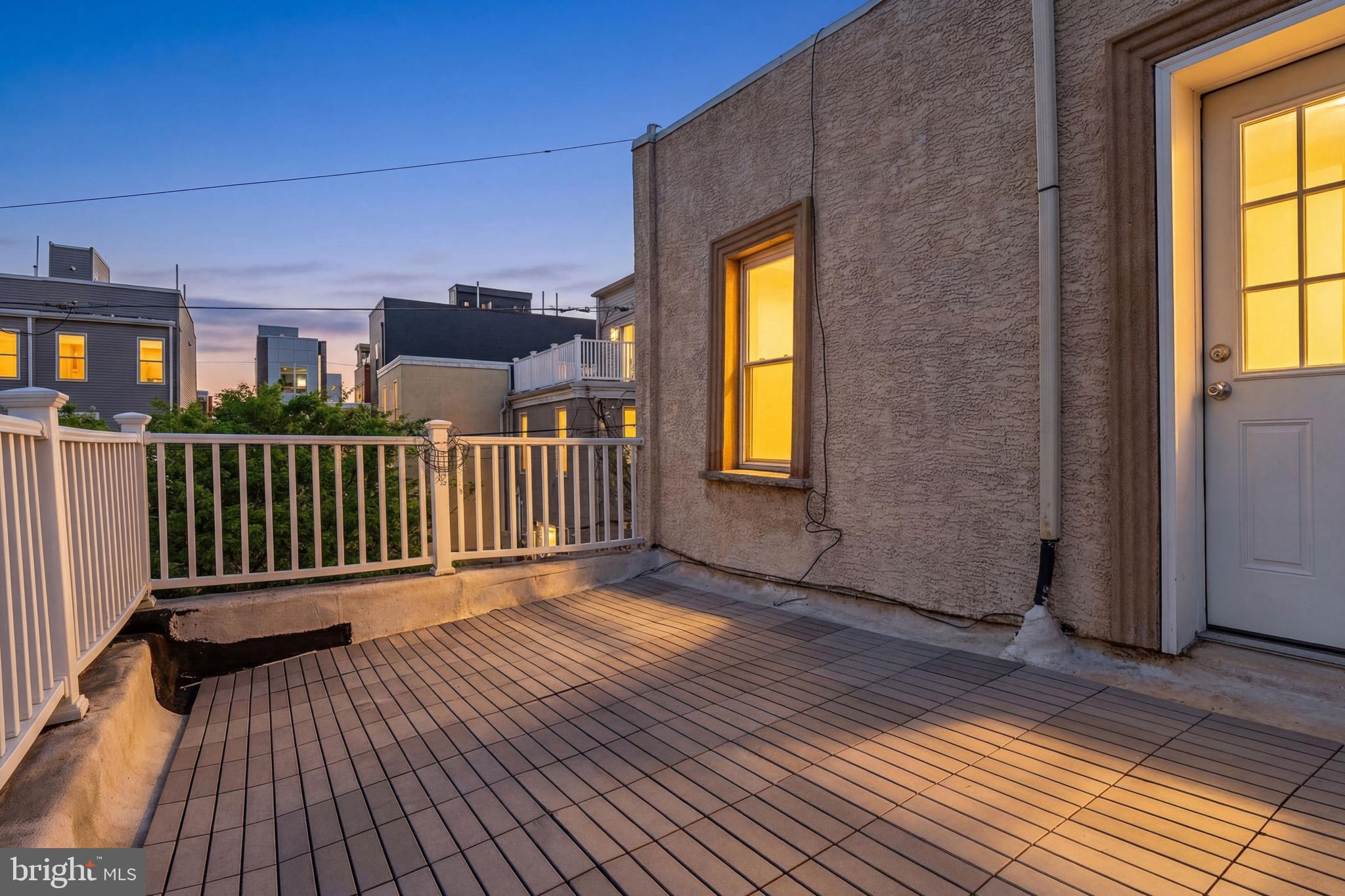 POINT BREEZE - Residential Income