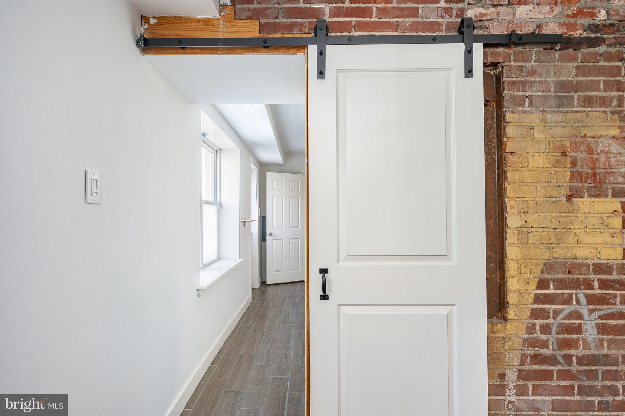 POINT BREEZE - Residential Income