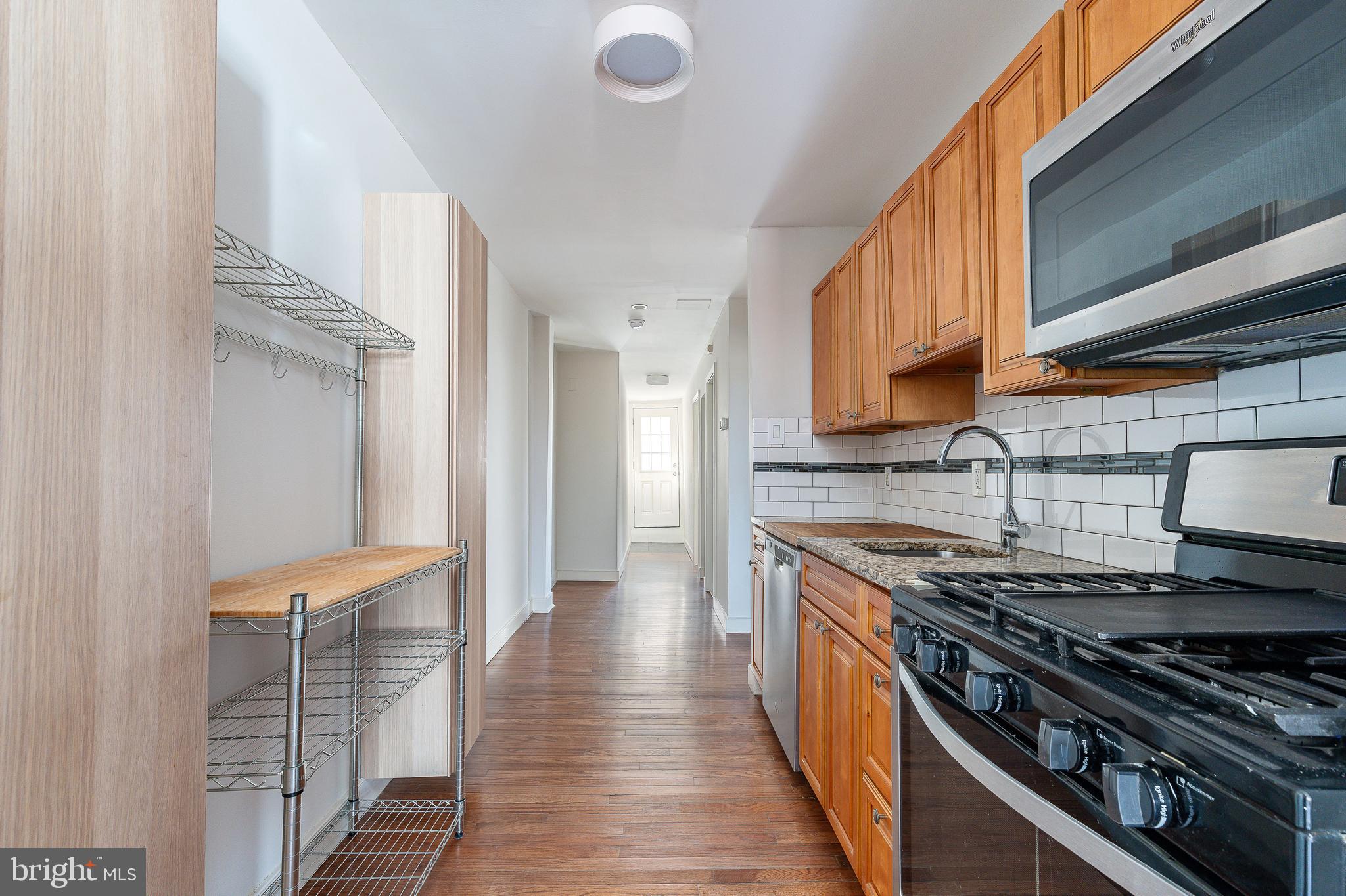 POINT BREEZE - Residential Income