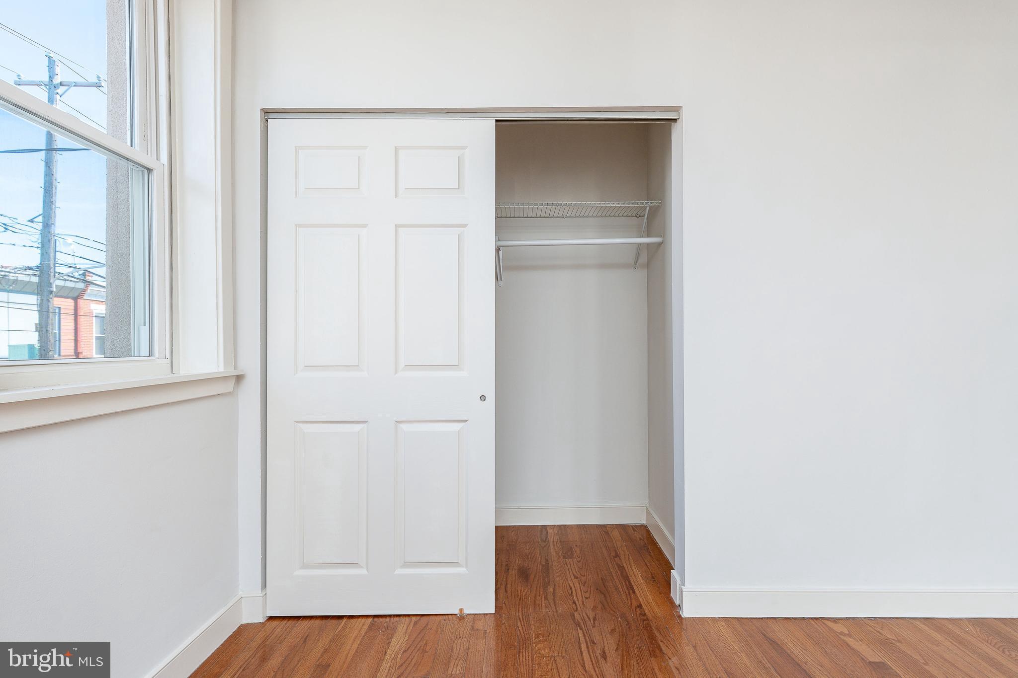 POINT BREEZE - Residential Income