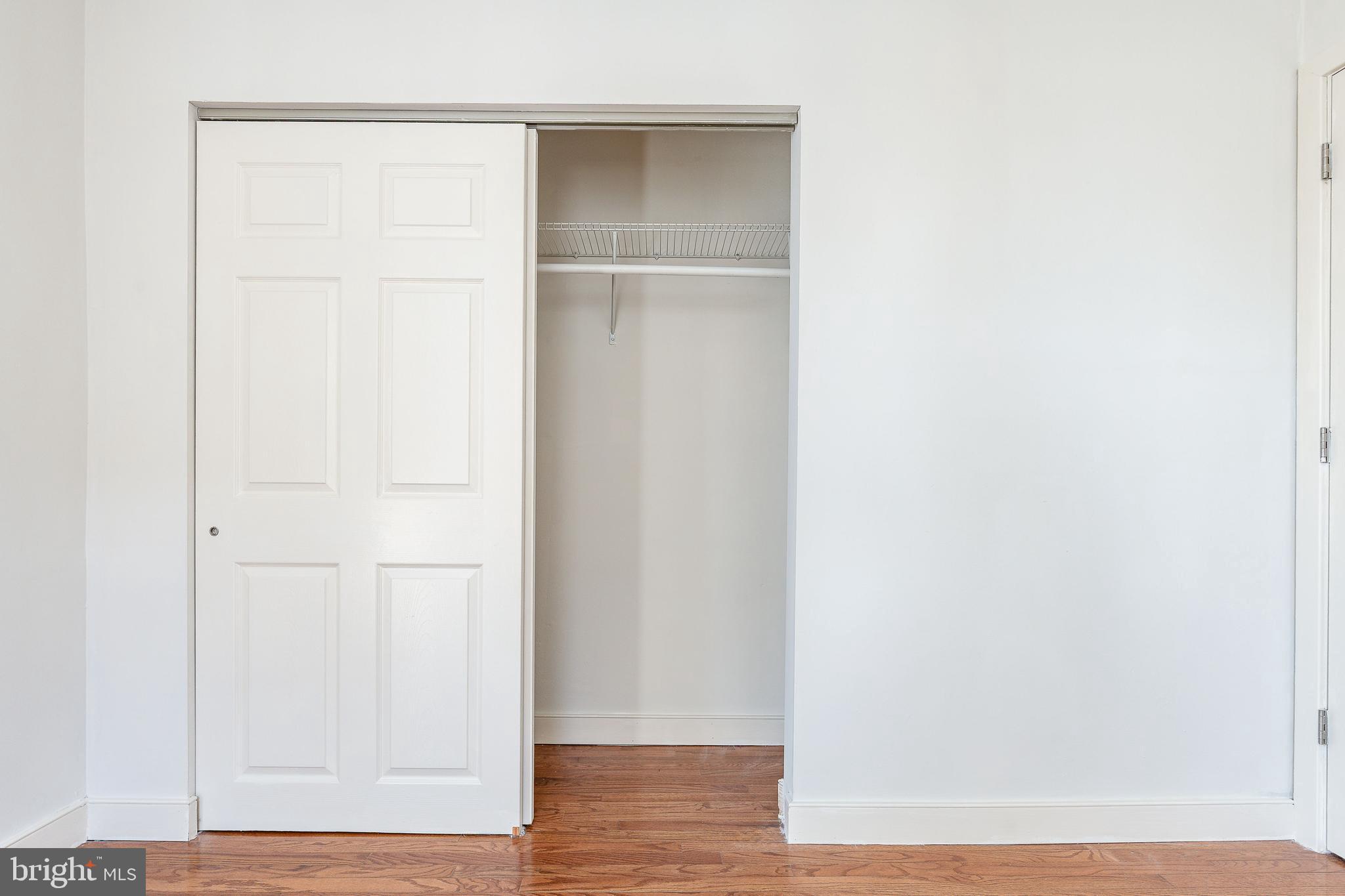 POINT BREEZE - Residential Income