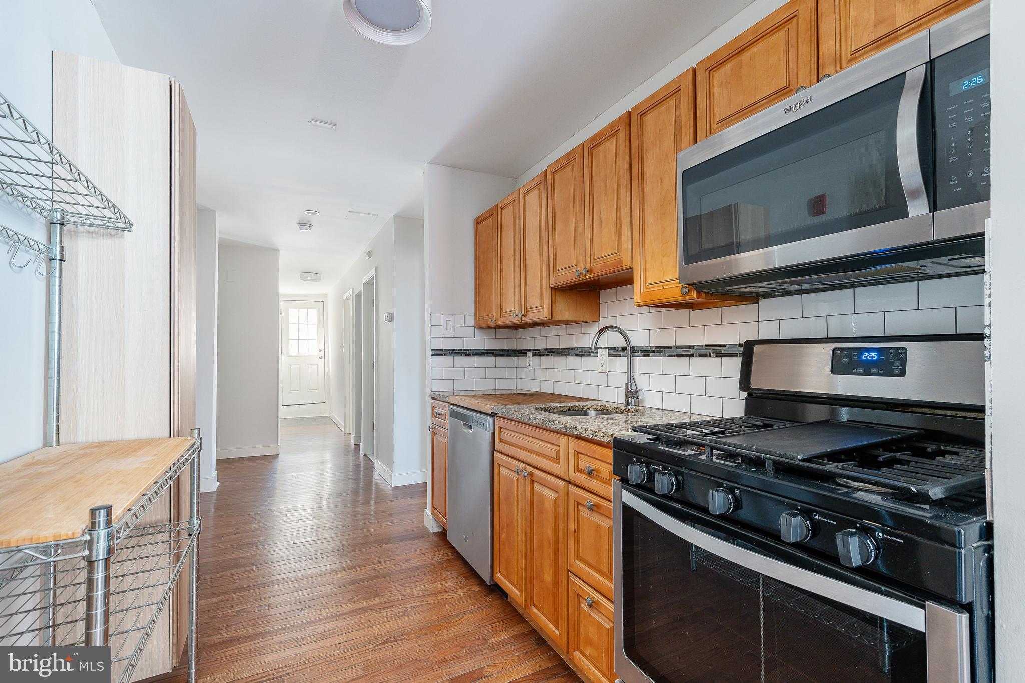 POINT BREEZE - Residential Income