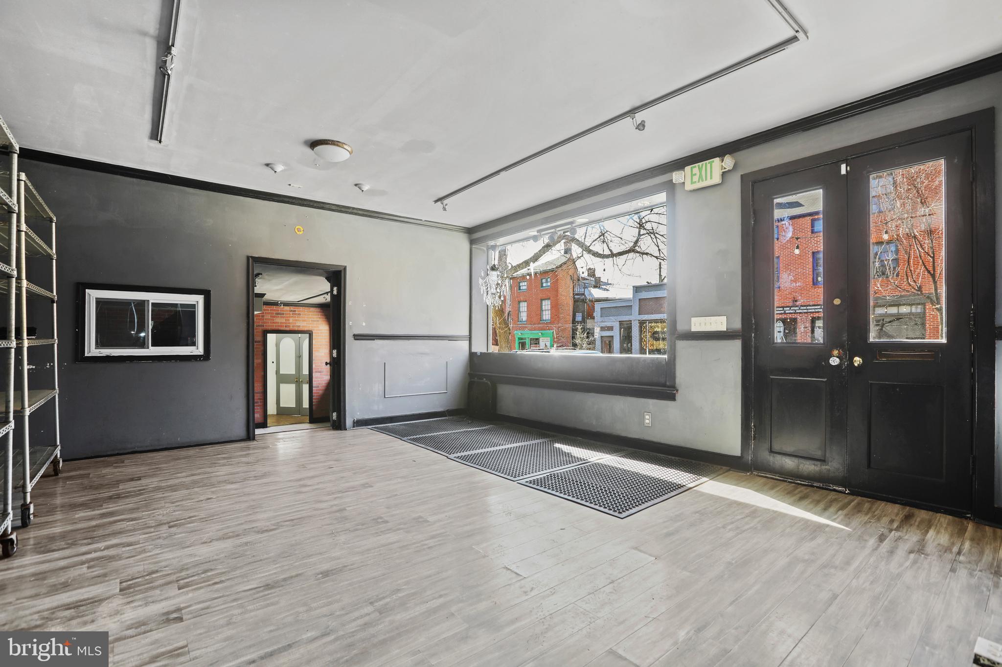 MOUNT VERNON PLACE HISTORIC DISTRICT - Commercial Sale