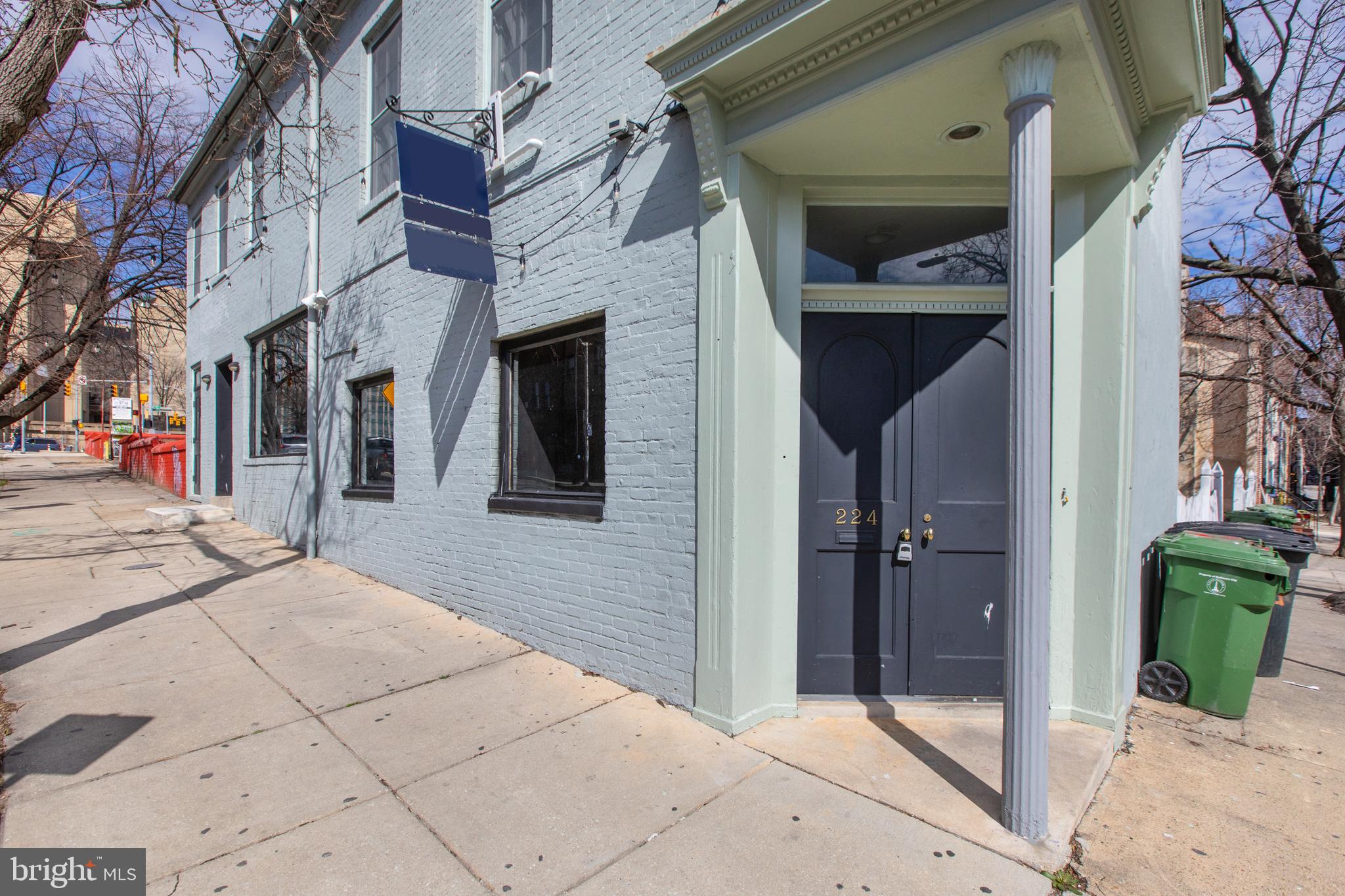 MOUNT VERNON PLACE HISTORIC DISTRICT - Commercial Sale