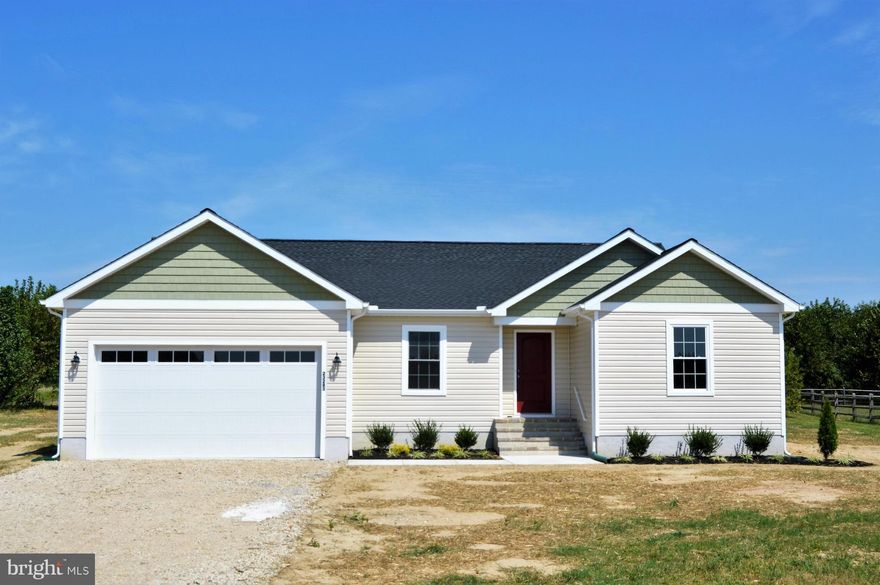 Brand New 2000+ sq ft open floor plan rancher on 1 acre..3 bds, 2 baths, spacious family room, kitchen with Island/breakfast bar & SS appliances, separate dining room, laundry/mud room.....hardwood floors, cathedral ceiling,  attached garage, centrally located-w/in minutes to Easton, Denton & Delaware...Possible Lease Purchase