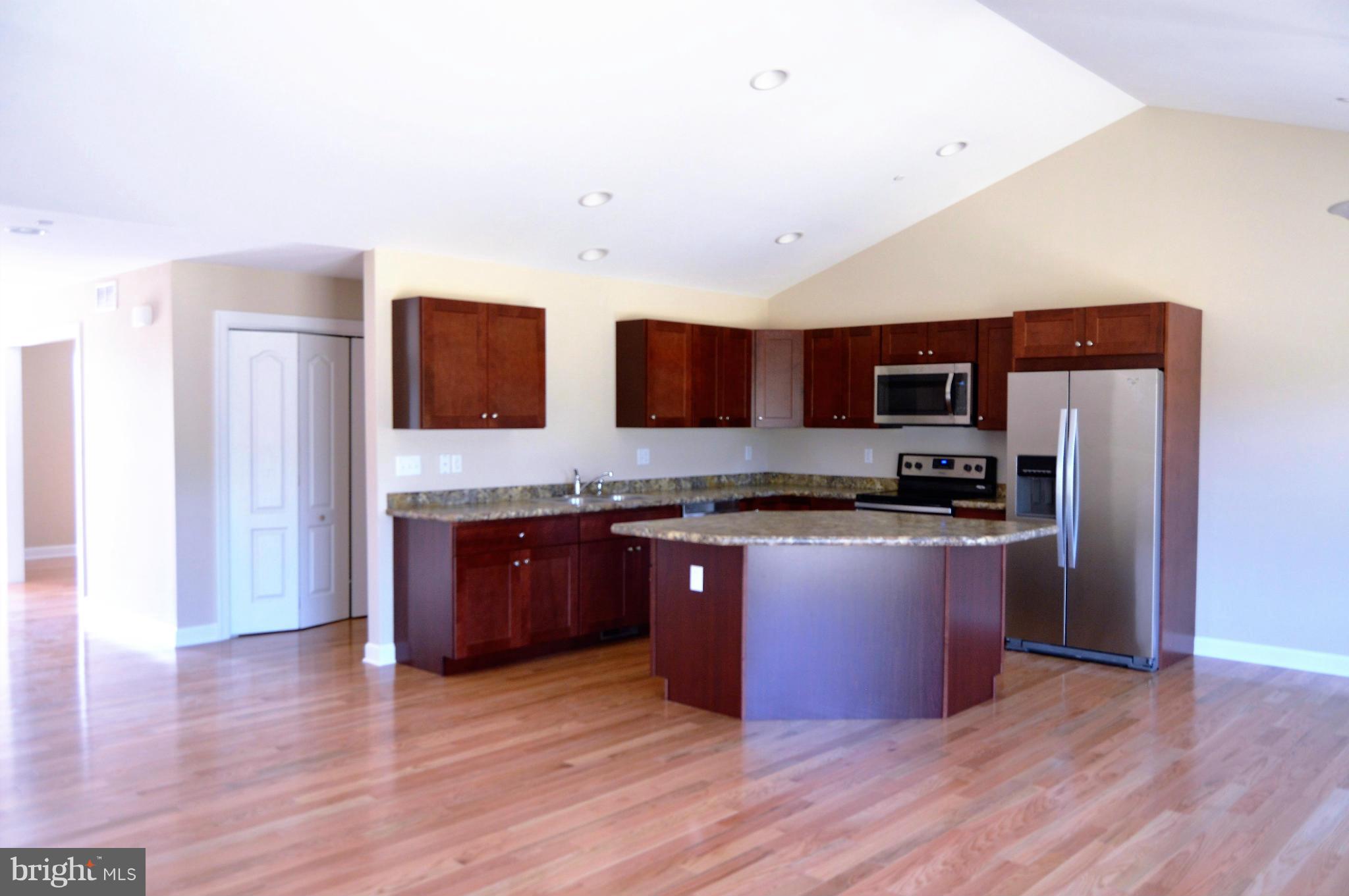 MAGNOLIA HILL - Residential Lease