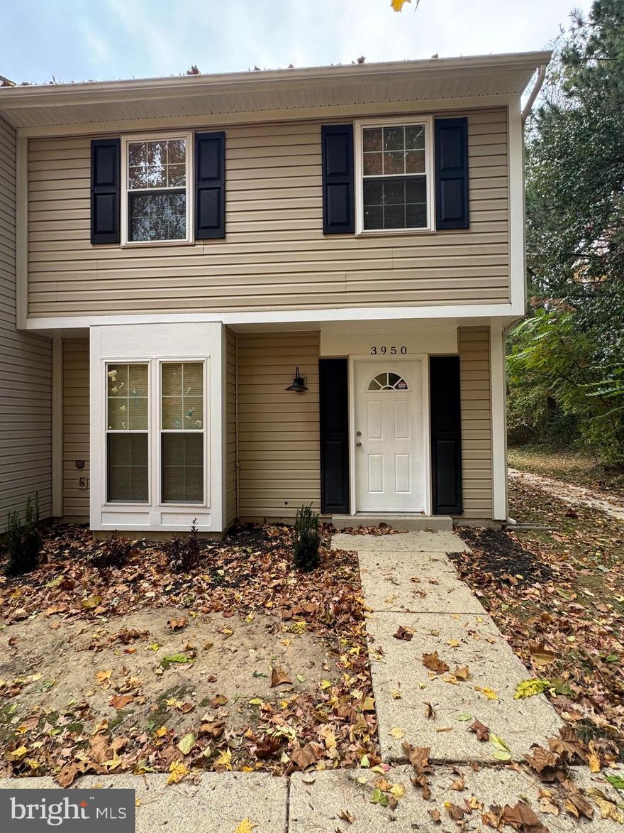 YOU'LL BE IMPRESSED! UPDATED THROUGHOUT--SPARKLING BATHS, KITCHEN, FRESH PAINT & NEW CARPET, TOO! RELAX ON THE NEW PATIO, ROMP THE PRIVATE FENCED BACKYARD...RETREAT TO THE SPACIOUS PRIMARY BEDROOM...USE THE SITTING ROOM OFF THE 2ND BEDROOM AS A SUITE OR AS A PLAYROOM OR 3RD BEDROOM...SEE IT FOR YOURSELF TODAY!

There are no specific quailification requirements, but the owner expects decent credit scores, strong documentation of the tenant's ability to pay the rent, and good rental references...