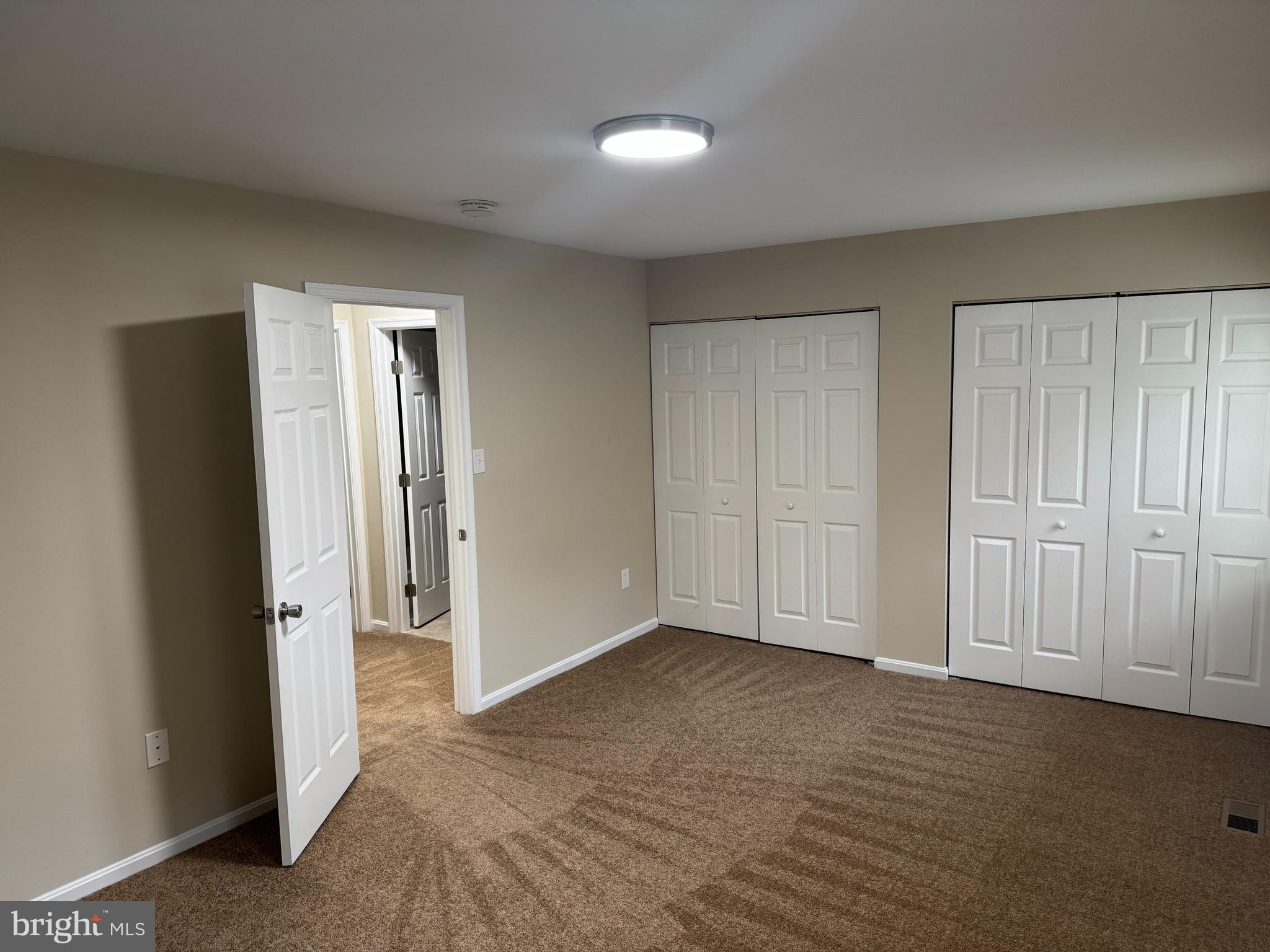 ST CHARLES HUNTINGTON - Residential Lease