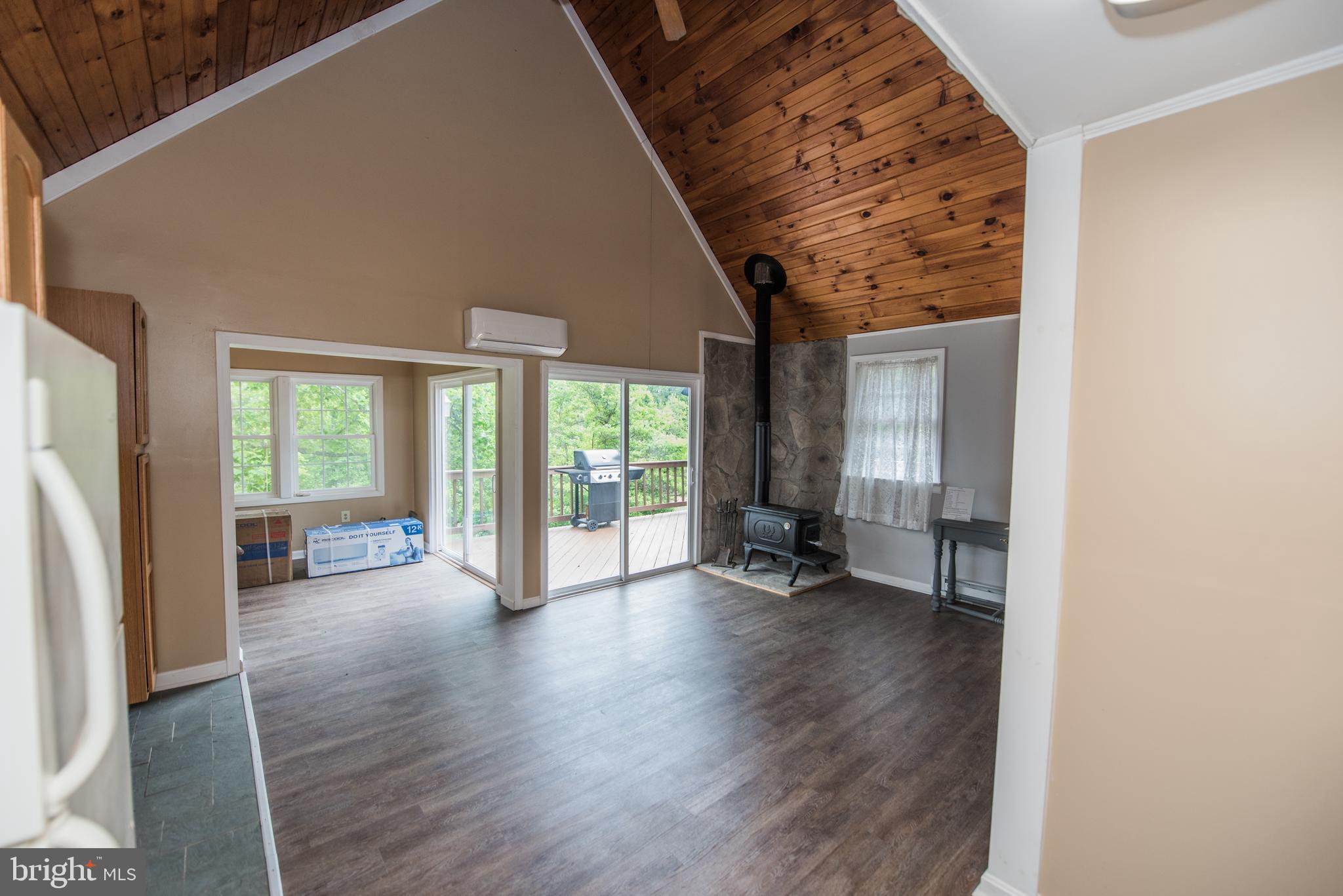 CACAPON RIVER MEADOWS - Residential