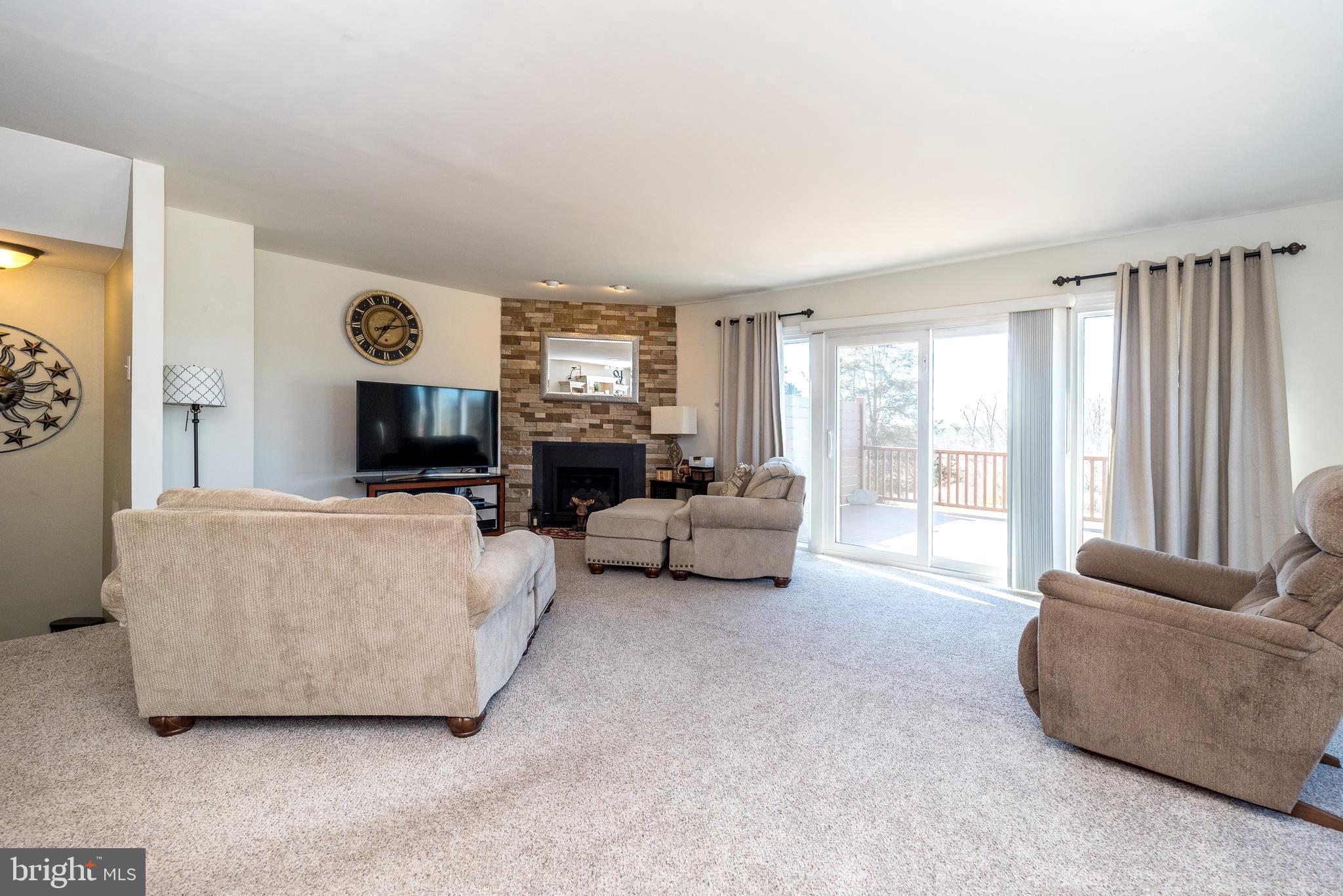 CHARLESTOWNE - Residential