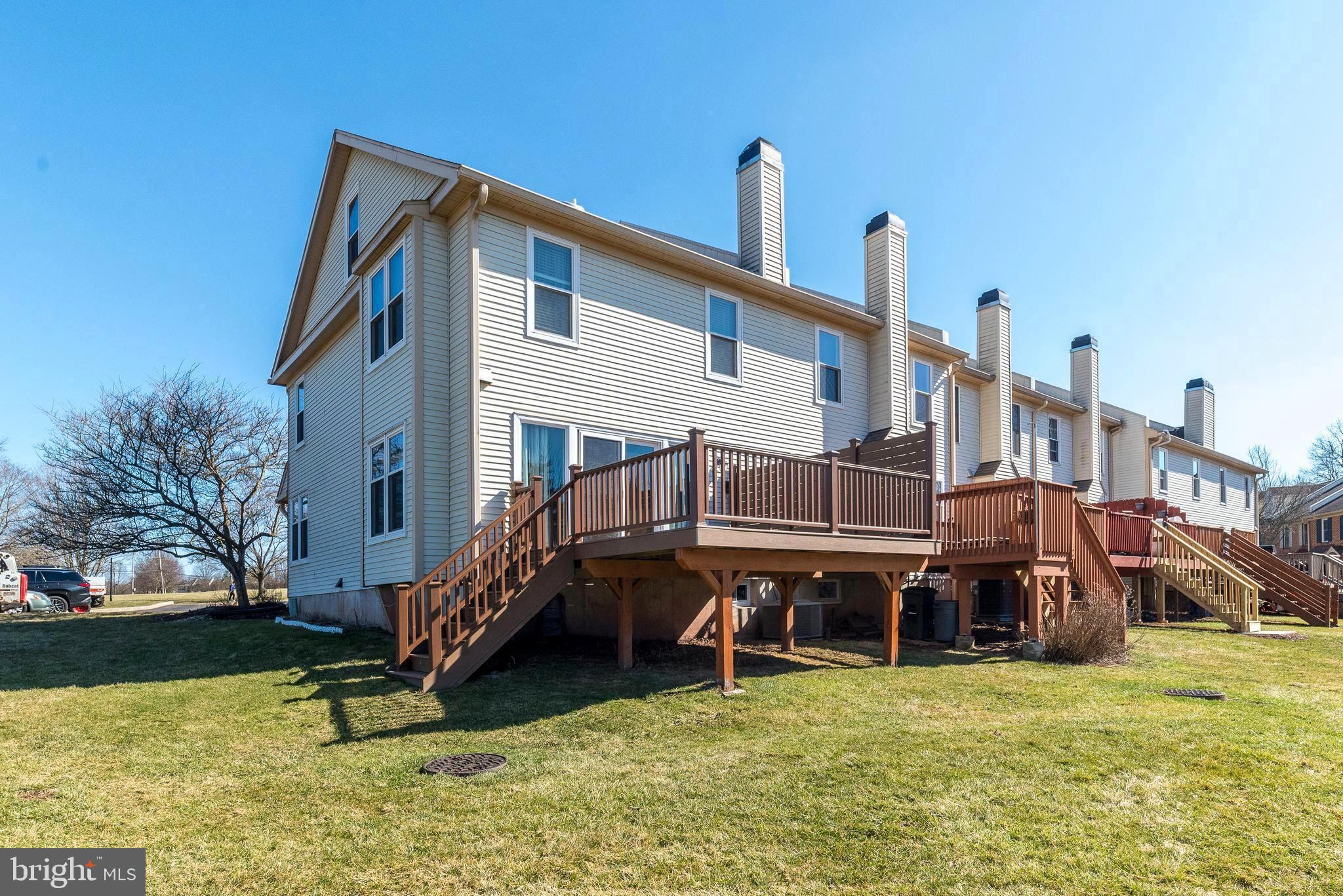 CHARLESTOWNE - Residential